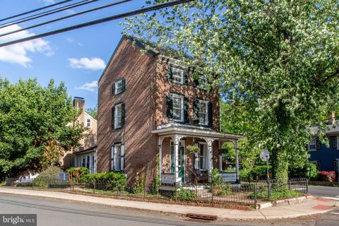 Homes For Sale - 1 Quarry Street<br/> Hunterdon County, LAMBERTVILLE, NJ 08530