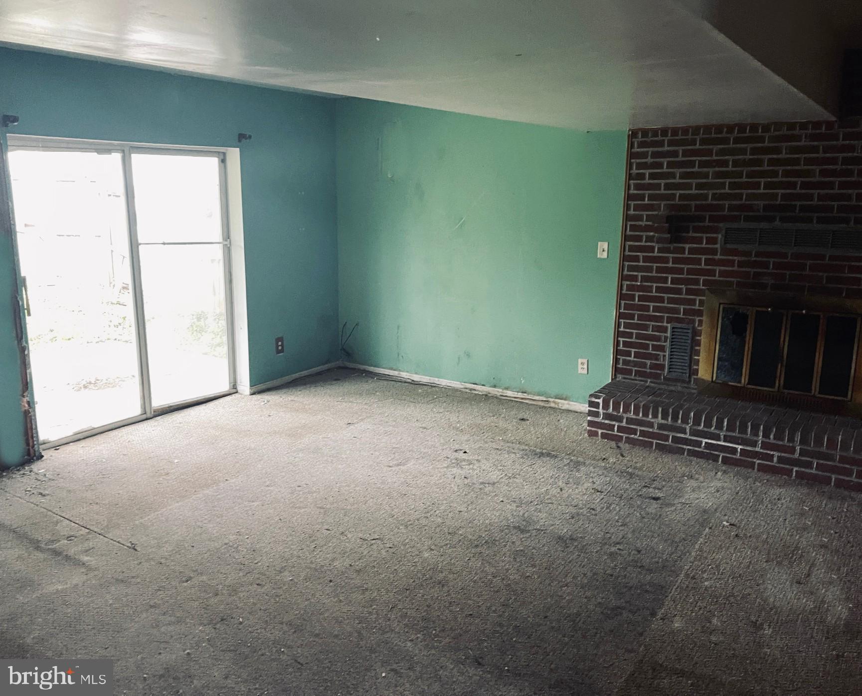 CATONSVILLE GARDENS - Residential