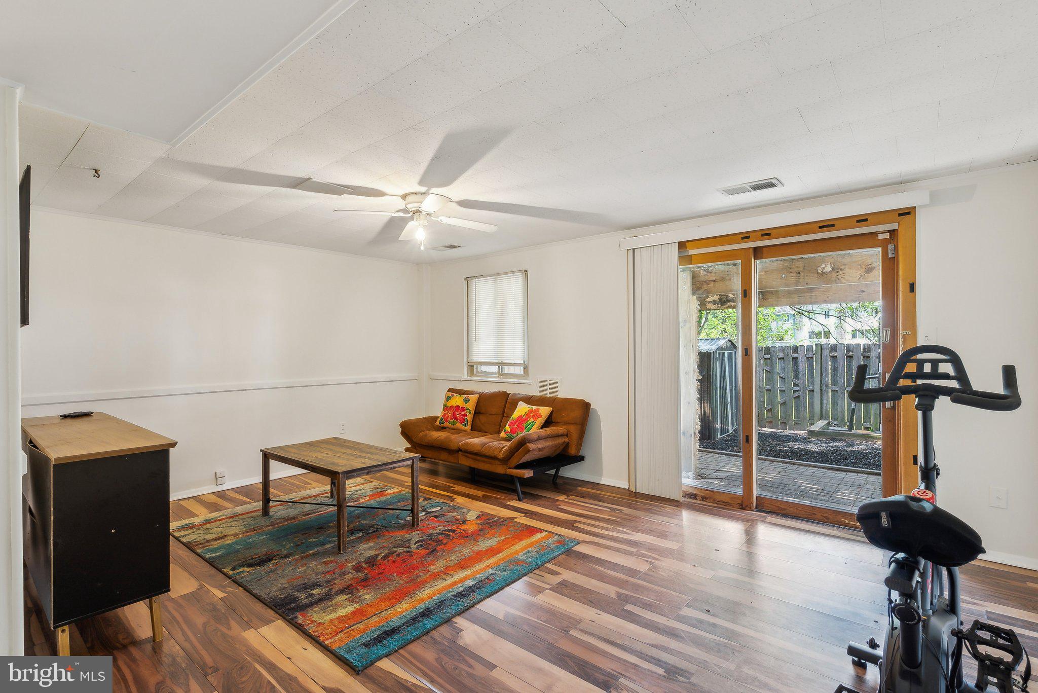 VILLAGE OF OAKLAND MILLS - Residential