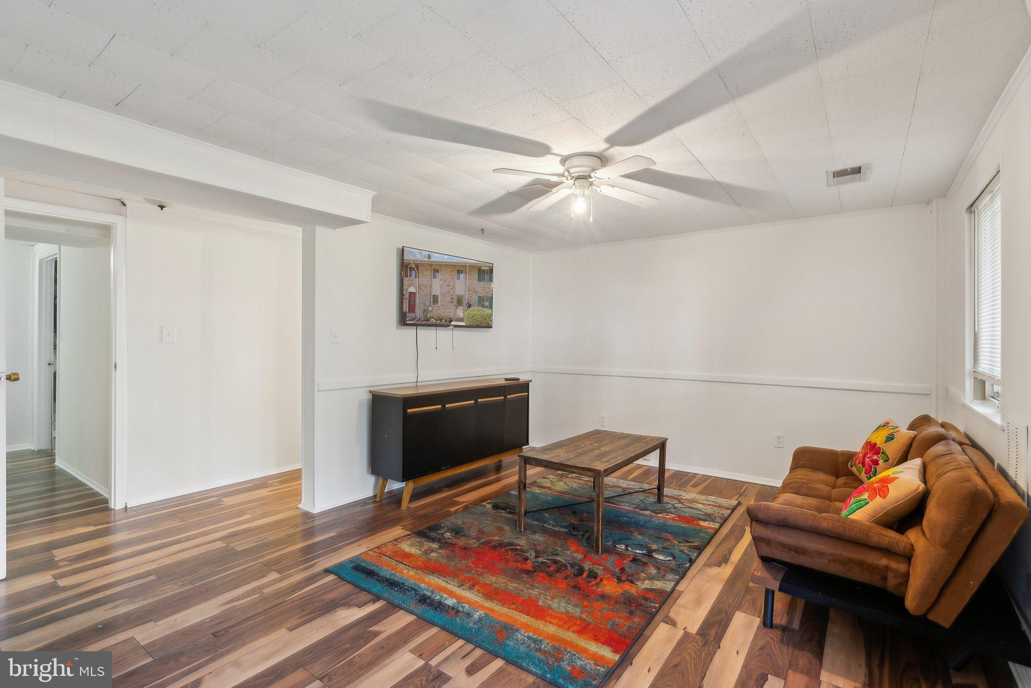 VILLAGE OF OAKLAND MILLS - Residential