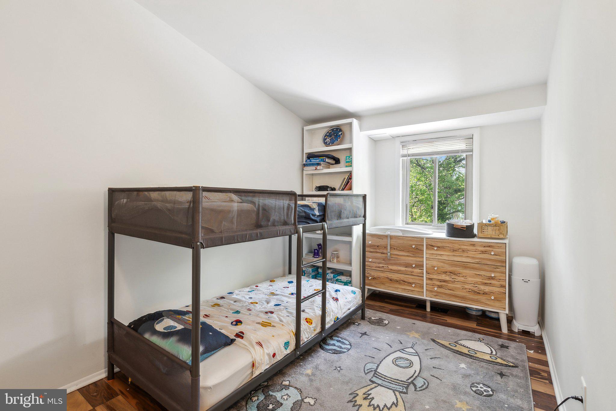 VILLAGE OF OAKLAND MILLS - Residential