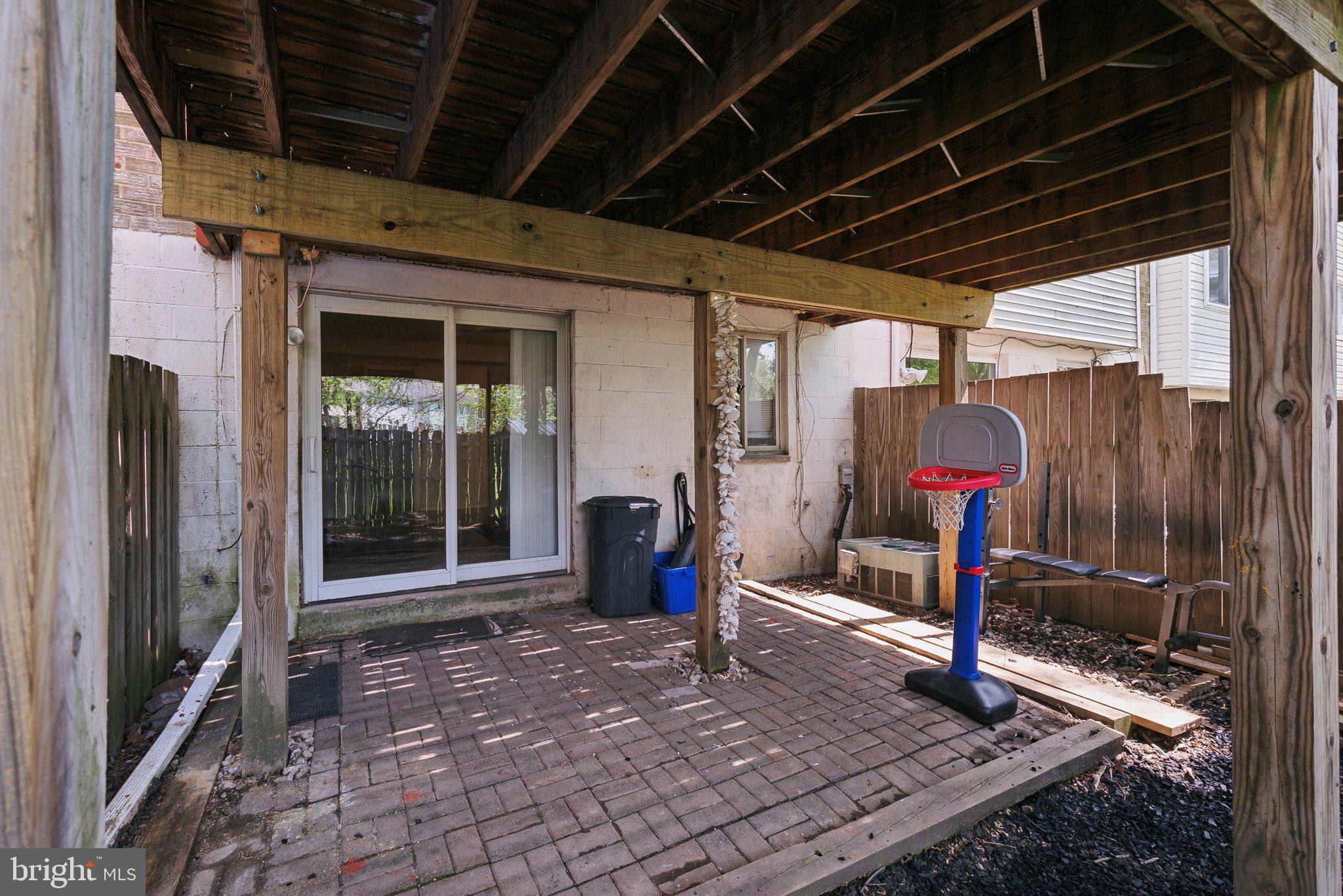 VILLAGE OF OAKLAND MILLS - Residential