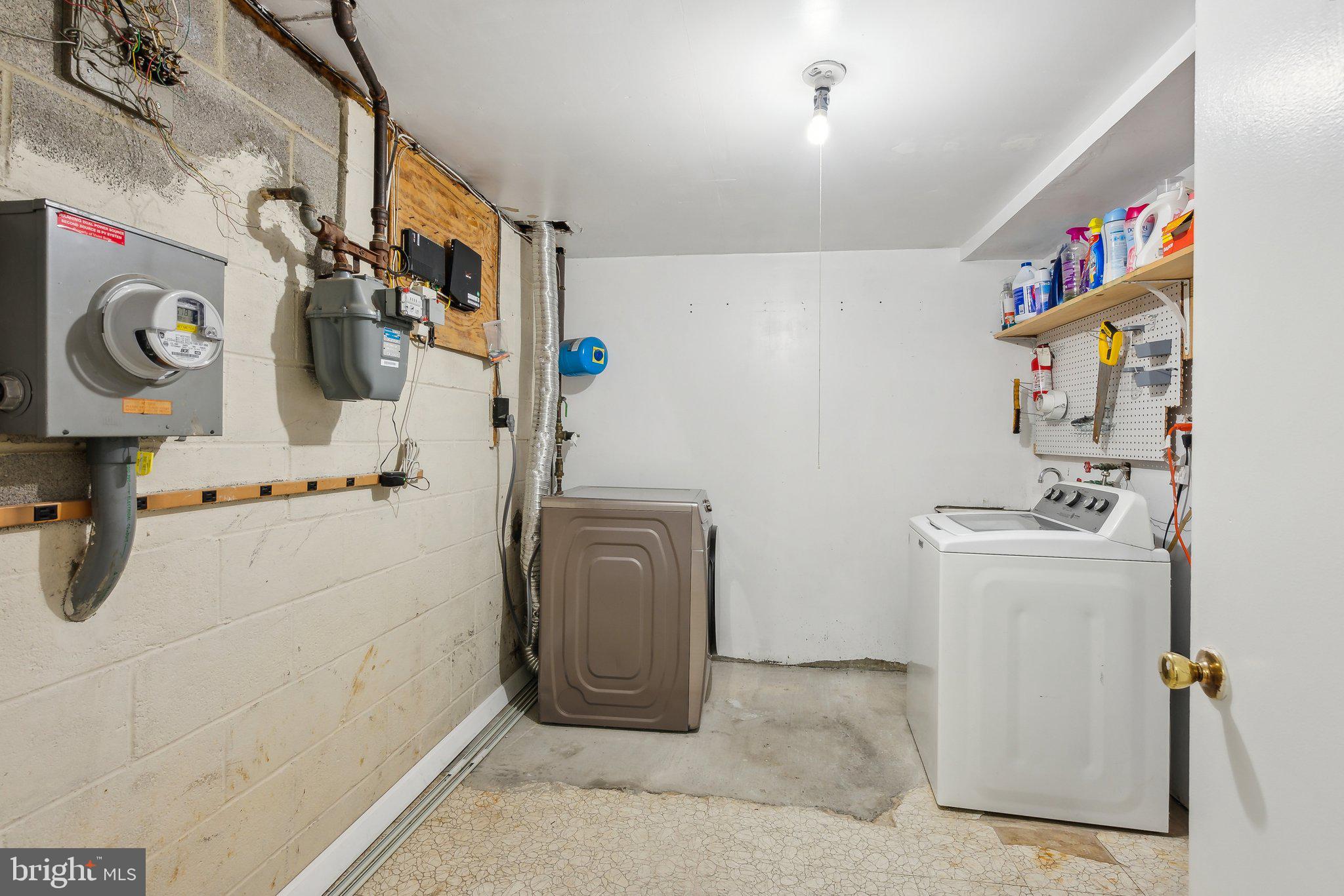 VILLAGE OF OAKLAND MILLS - Residential