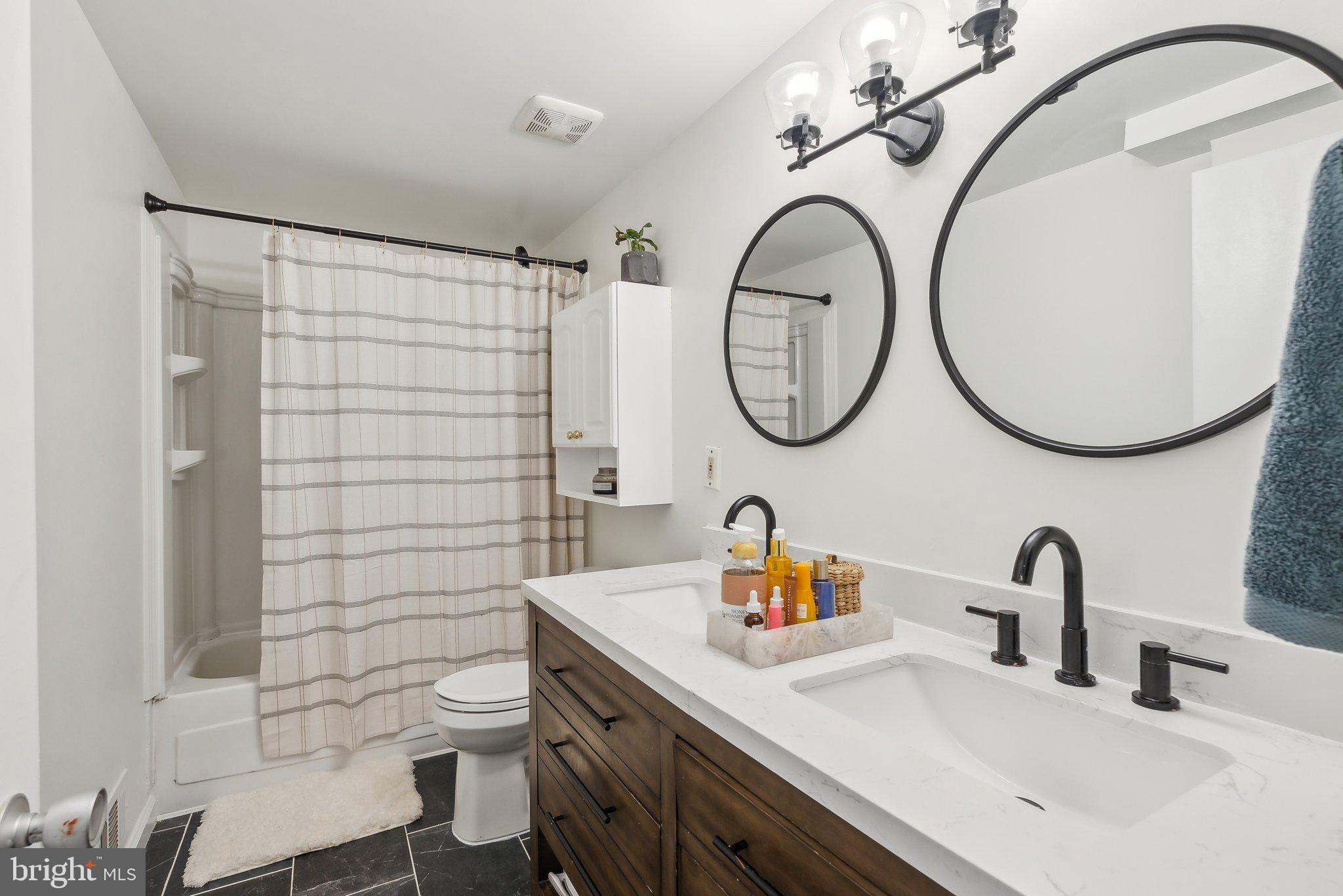 VILLAGE OF OAKLAND MILLS - Residential