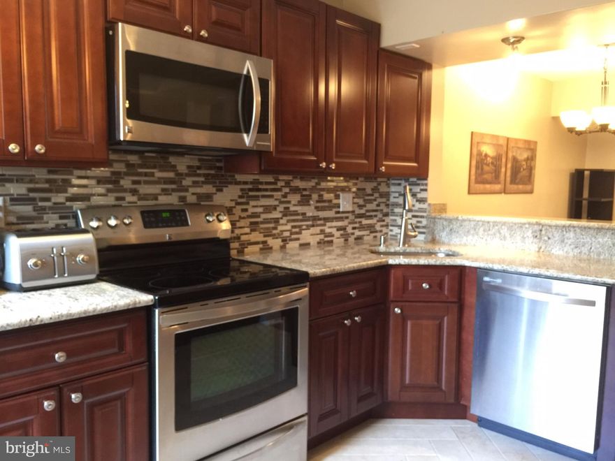 Newly Renovated Spacious Townhouse in Columbia Town Center, with gourmet kitchen, 3 large bedroom, 2.5 Baths, laminated floors and granite counter top ! All new: kitchen, appliances, floors,bathrooms ,  patio ,balcony and more ! Master bedroom have walk-in closet with a private balcony App fee $40/per occupant 18 or older. No pets/smokers-no exceptions.