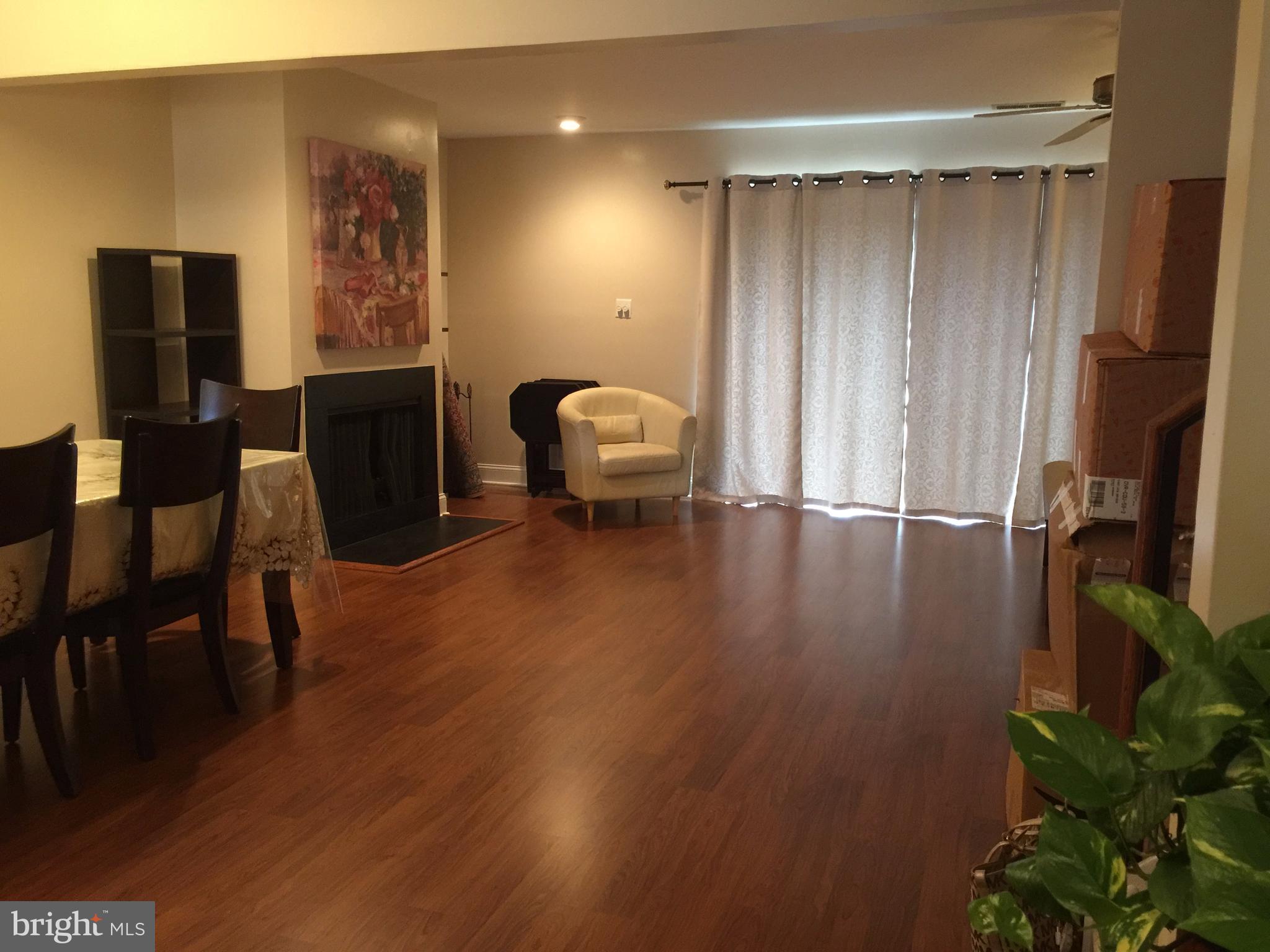 VANTAGE POINT - Residential Lease