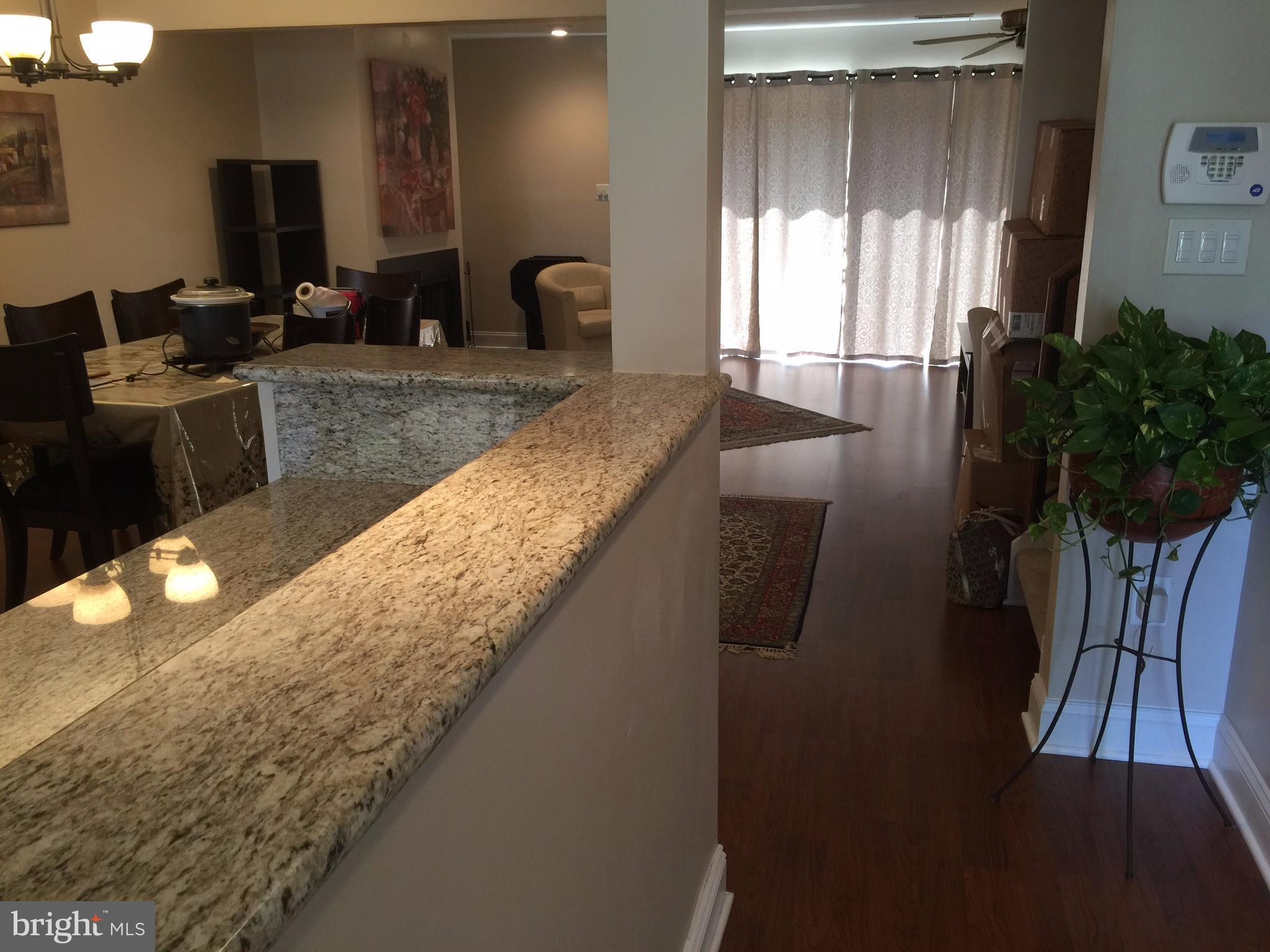 VANTAGE POINT - Residential Lease