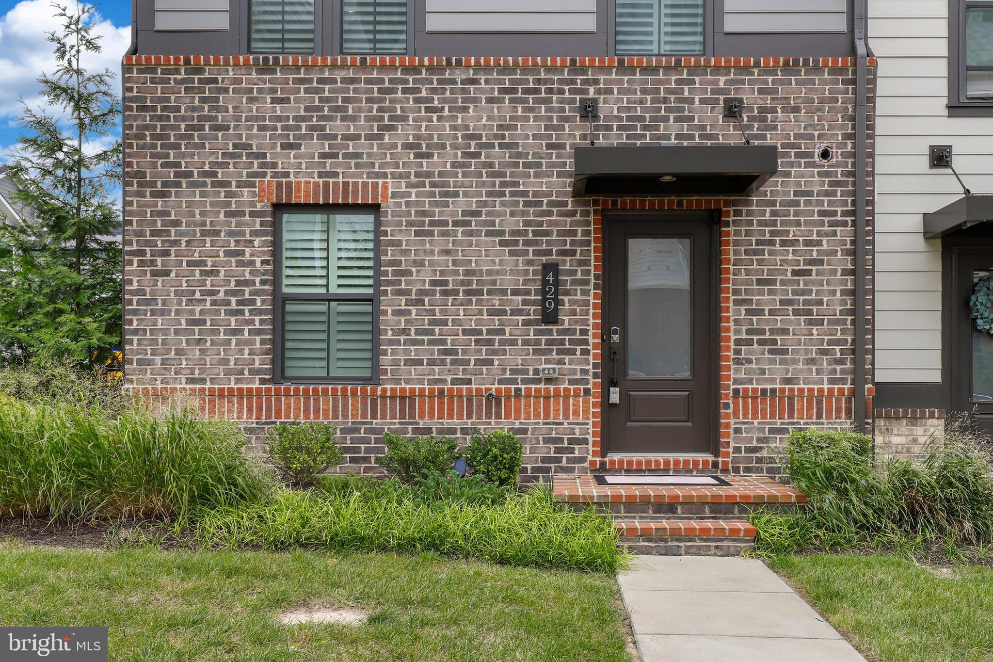 GREENLEIGH AT CROSSROADS - Residential