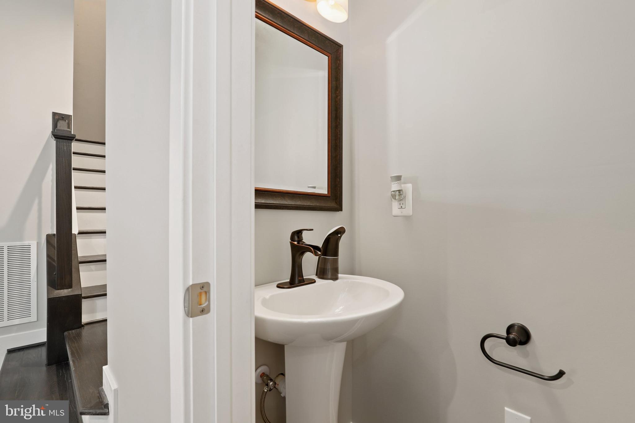 GREENLEIGH AT CROSSROADS - Residential