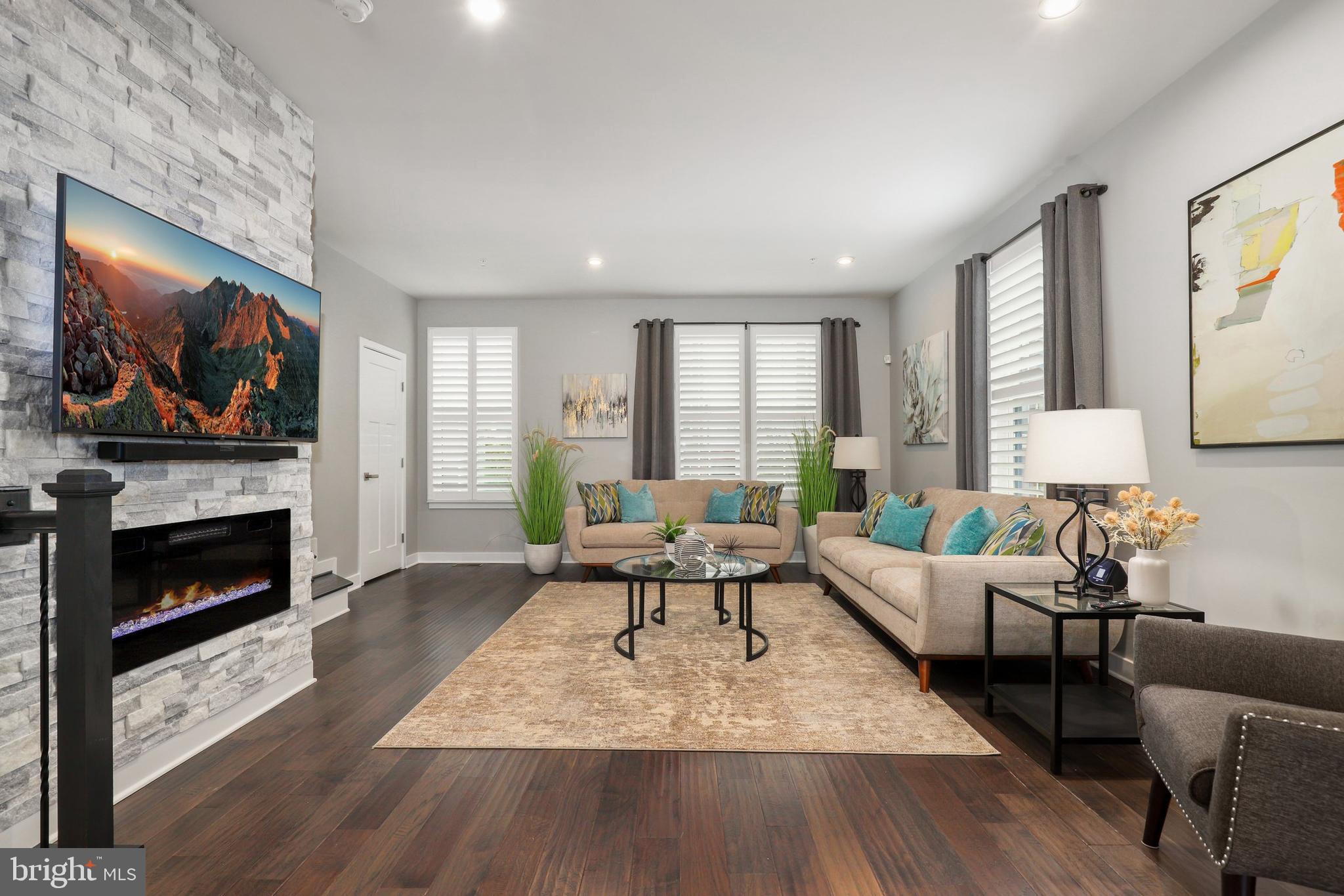 GREENLEIGH AT CROSSROADS - Residential