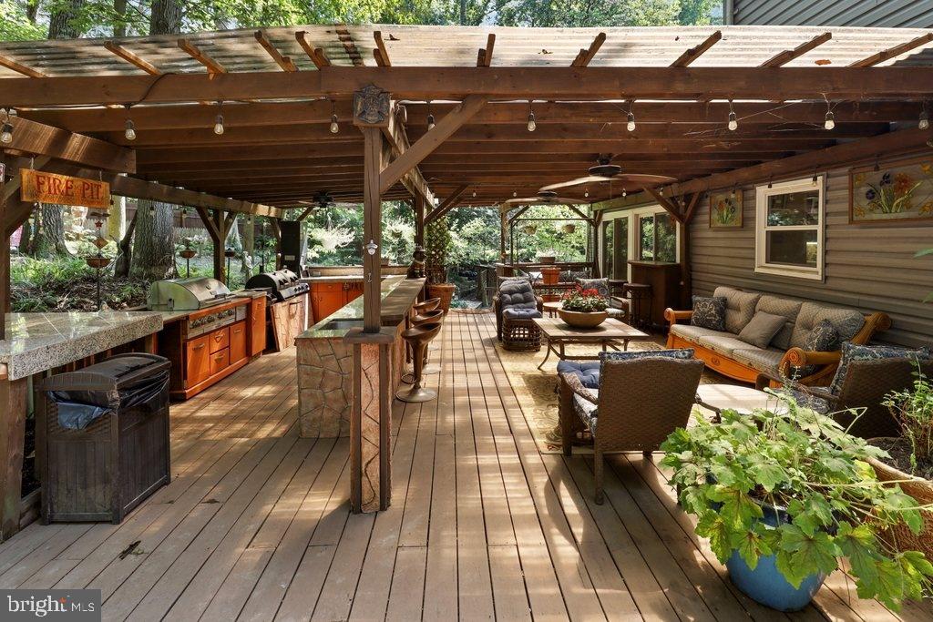 TANTALLON HILLS - Residential