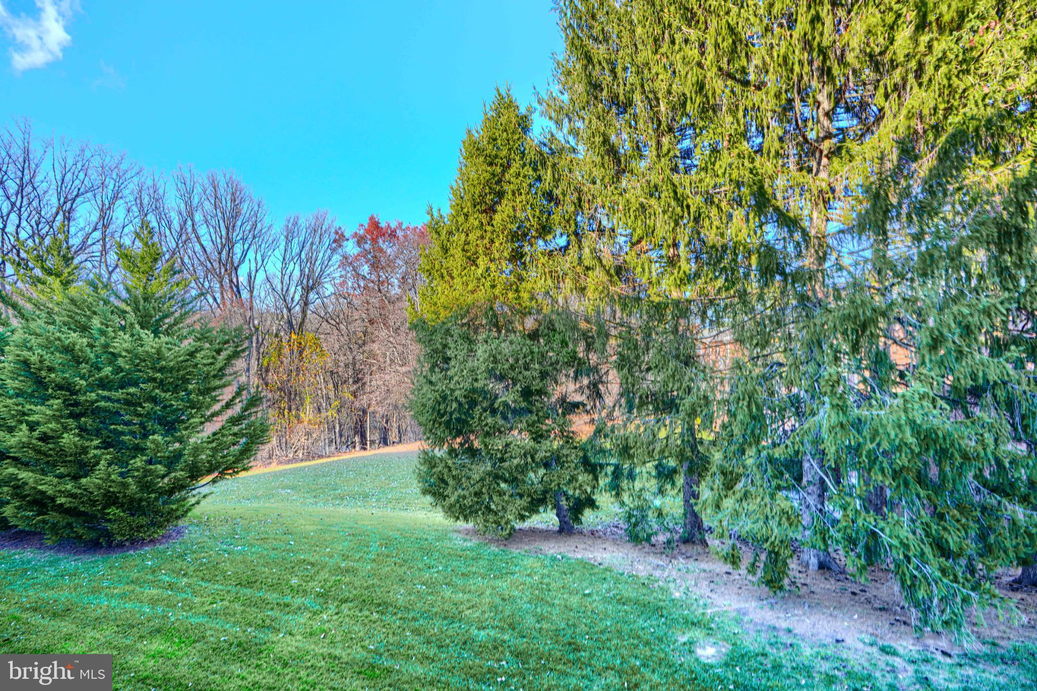 HOLLY HALL - Residential