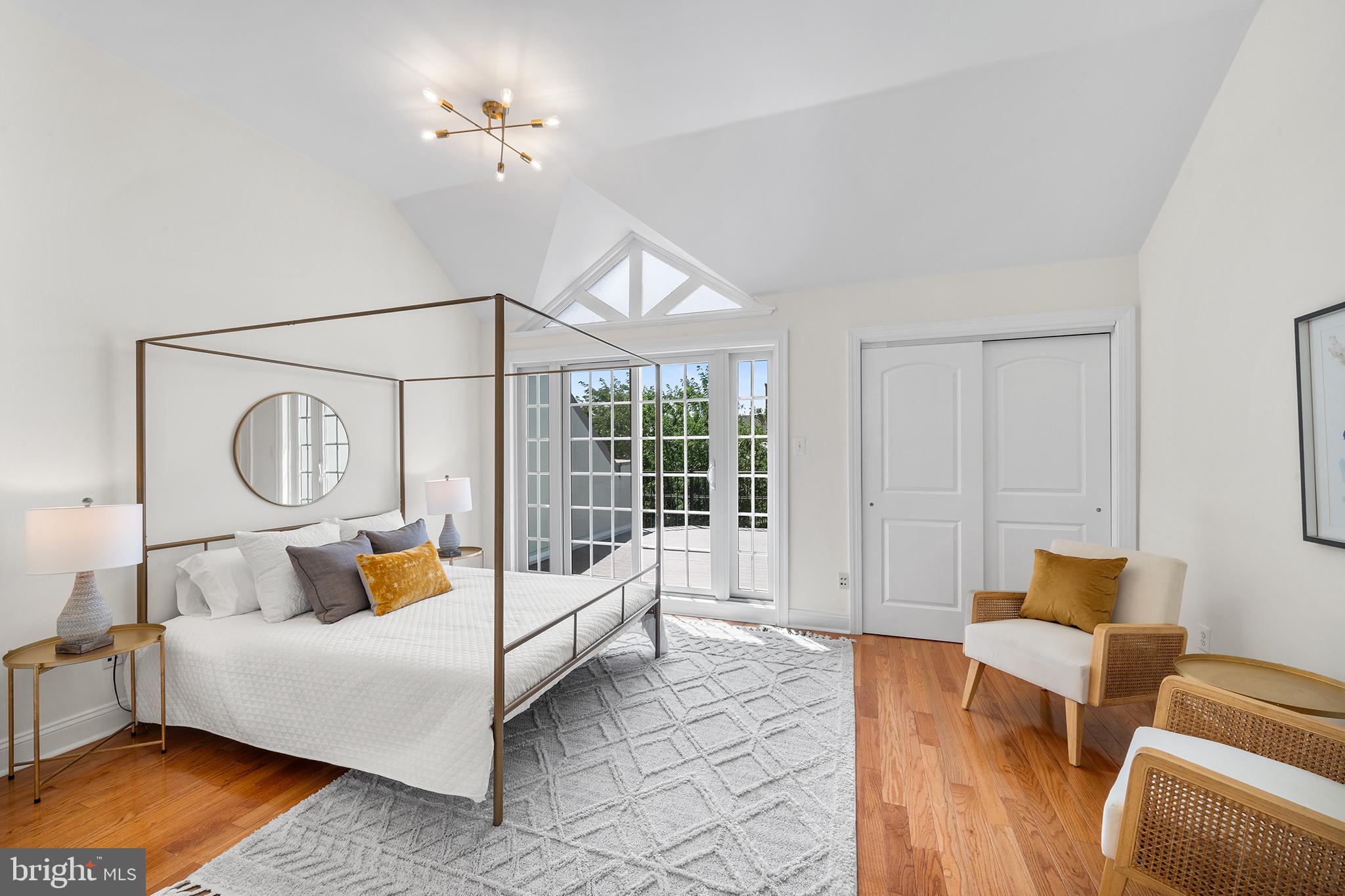 BELLA VISTA - Residential