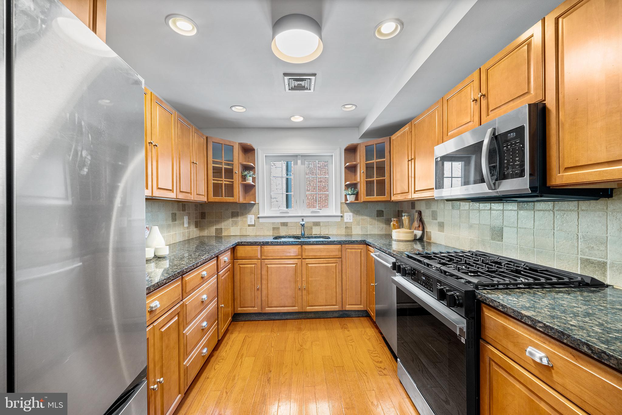 BELLA VISTA - Residential