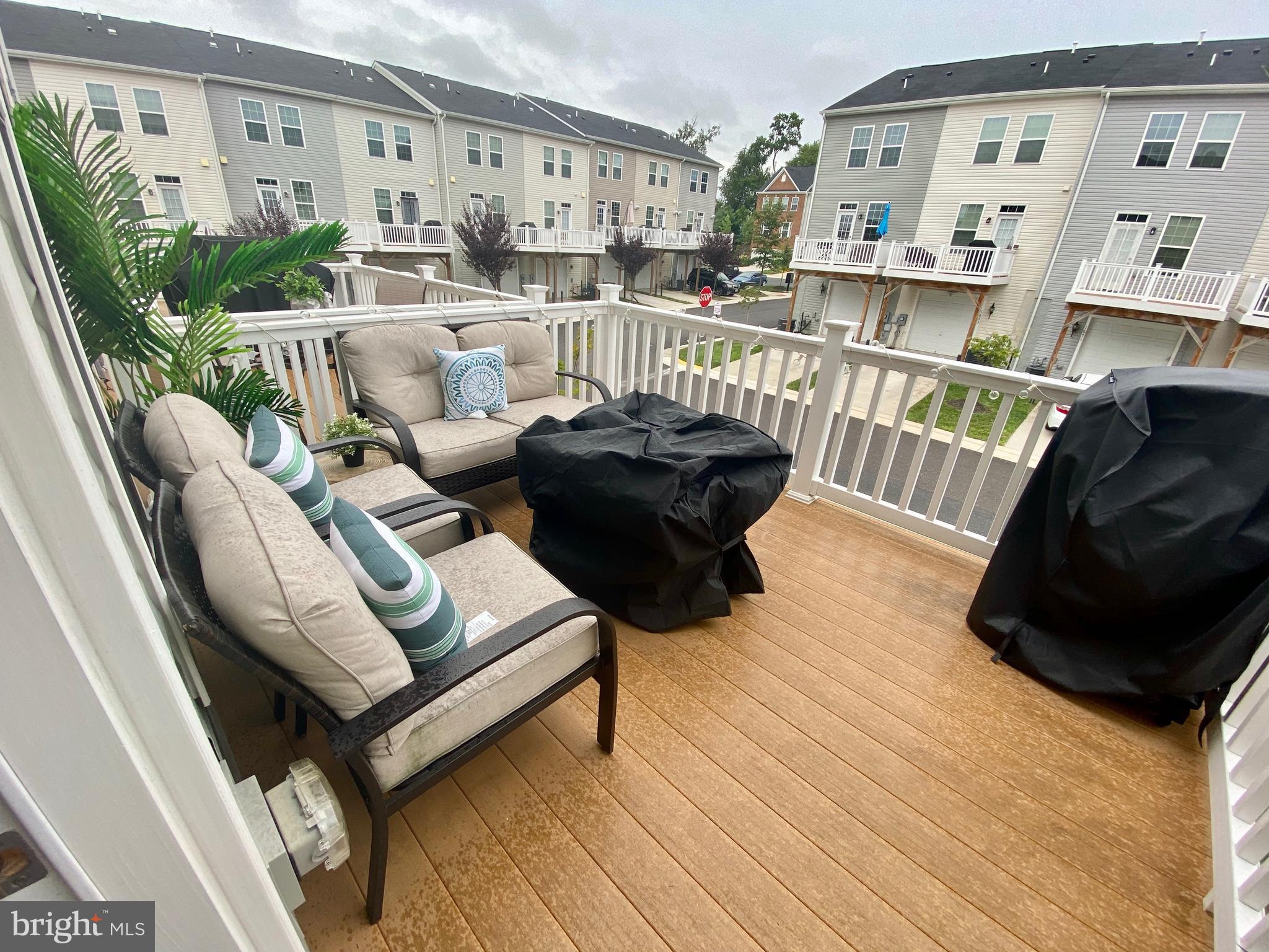 FEATHERSTONE STATION CONDOMINIUMS - Residential Lease