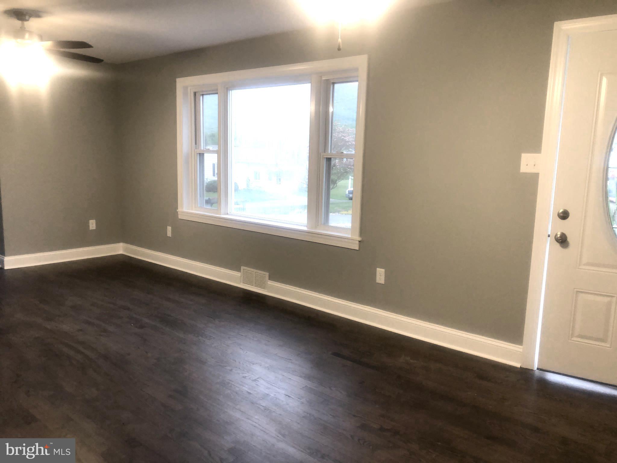 DINGES HEIGHTS - Residential Lease