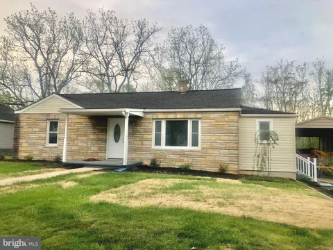 102 S Whissen Street, Edinburg, VA MLS: VASH2013238