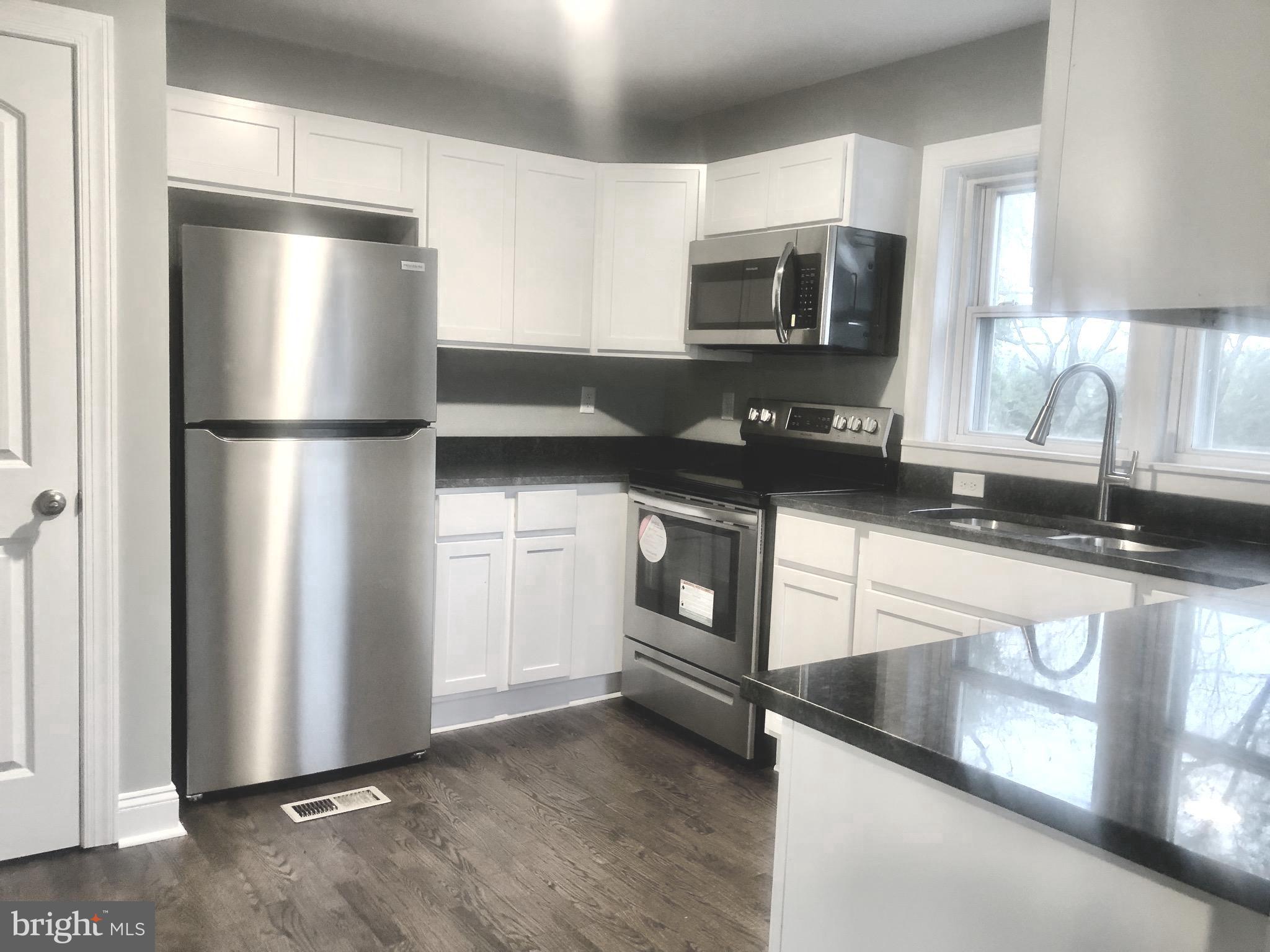 DINGES HEIGHTS - Residential Lease