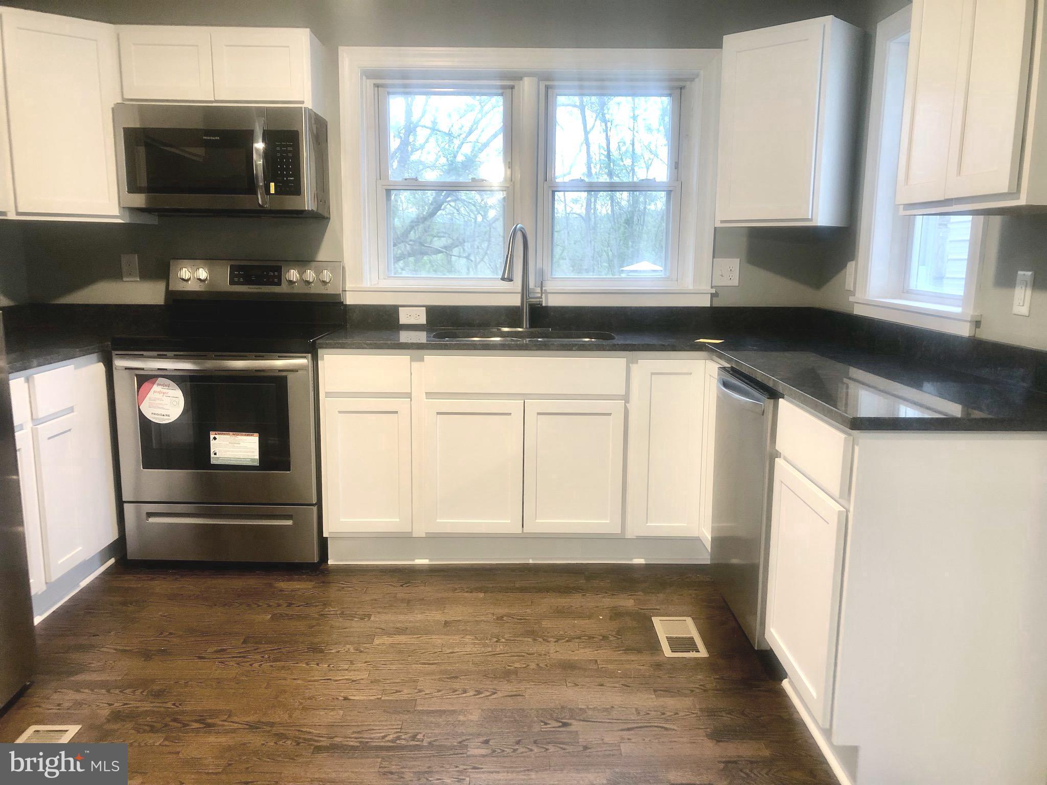 DINGES HEIGHTS - Residential Lease