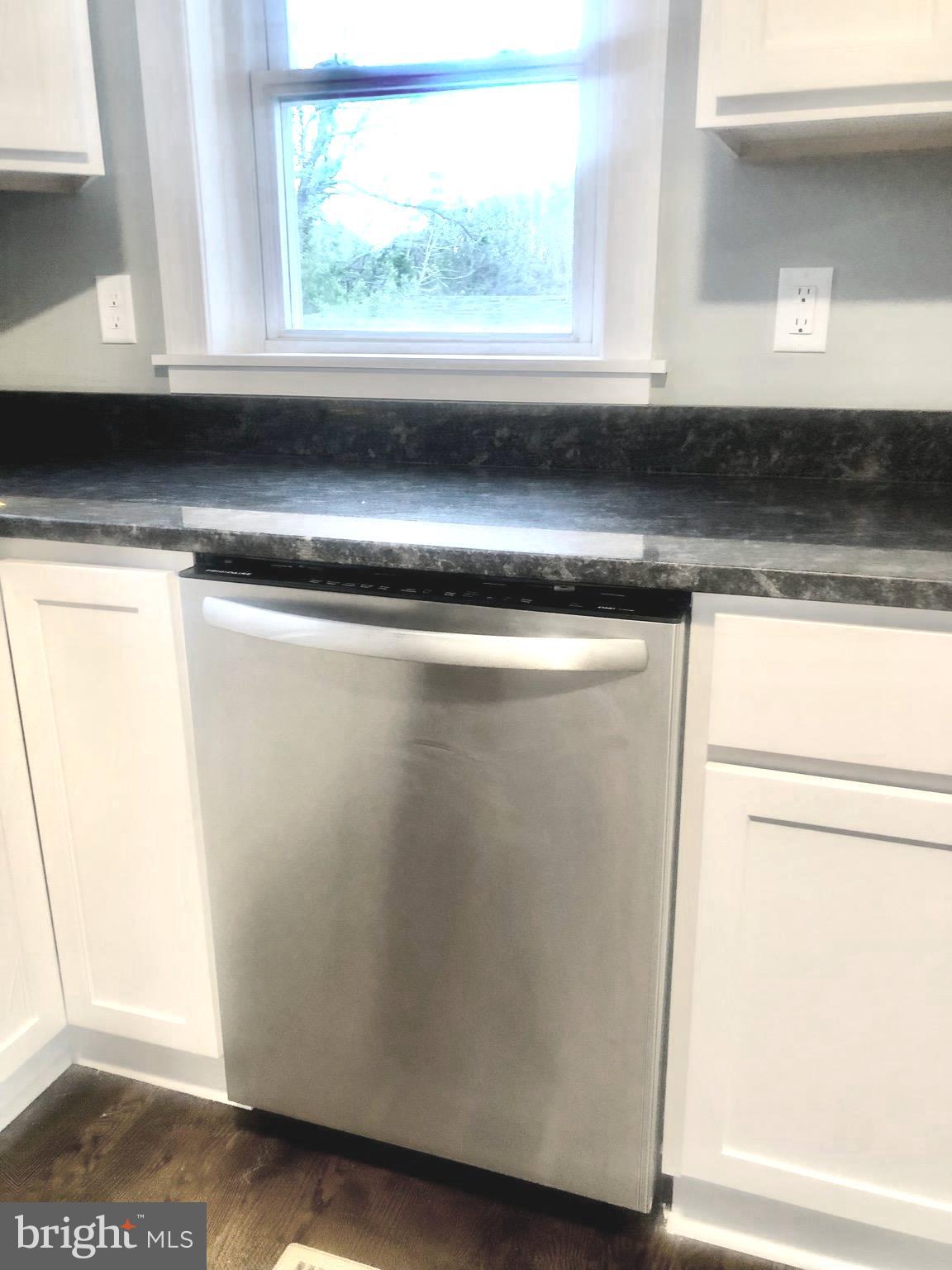 DINGES HEIGHTS - Residential Lease