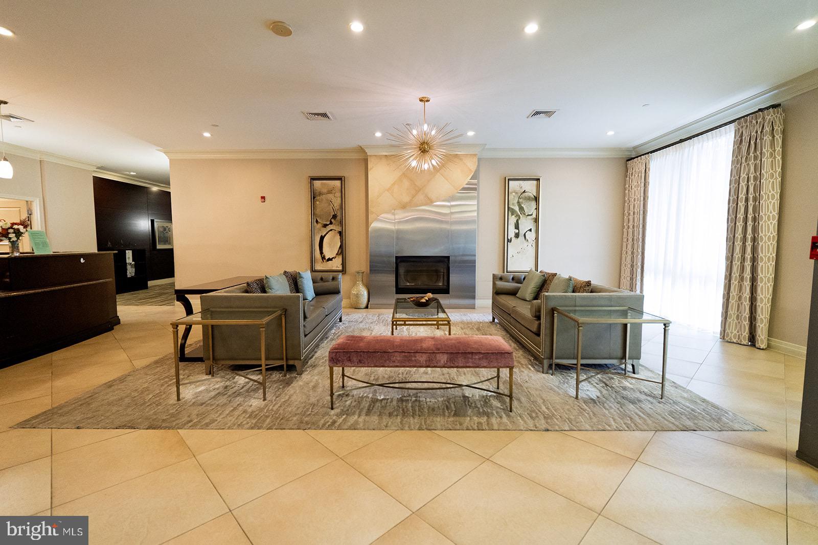 2451 MIDTOWN AVENUE 713