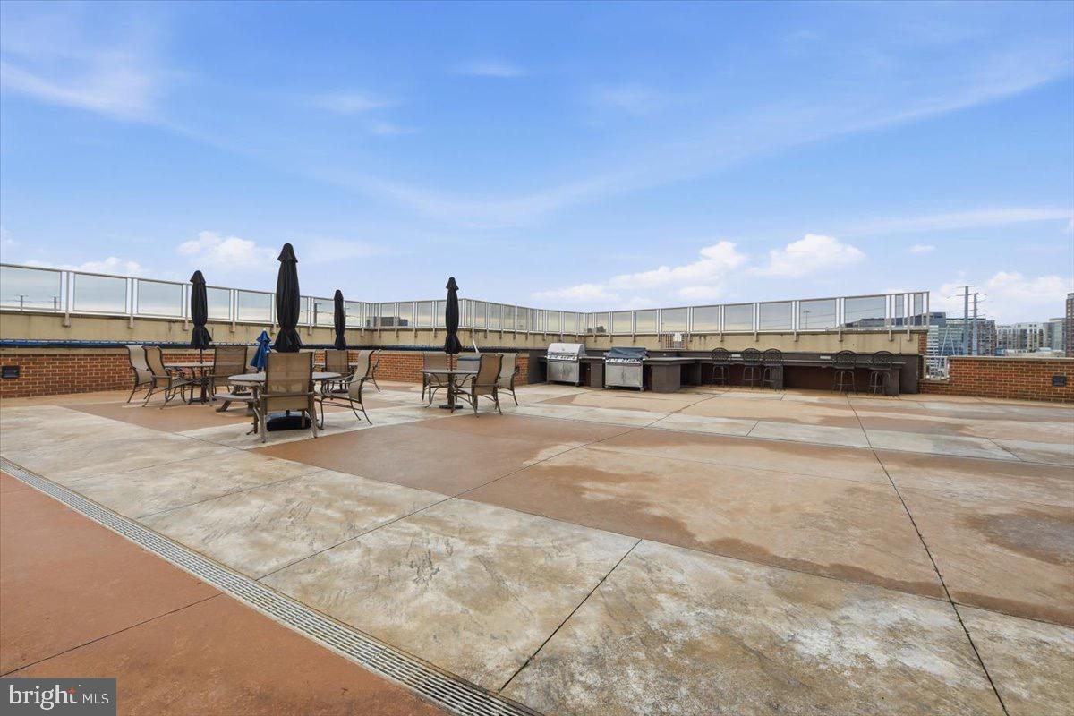 HUNTINGTON - Residential