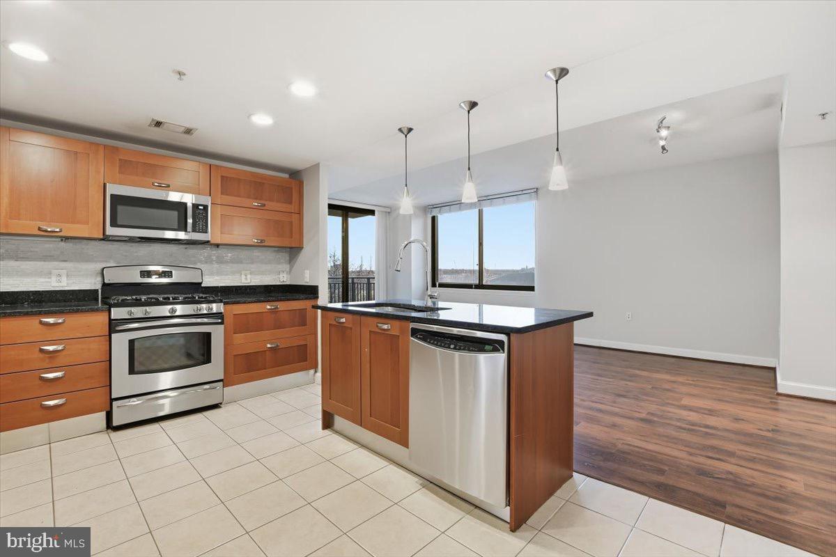 HUNTINGTON - Residential