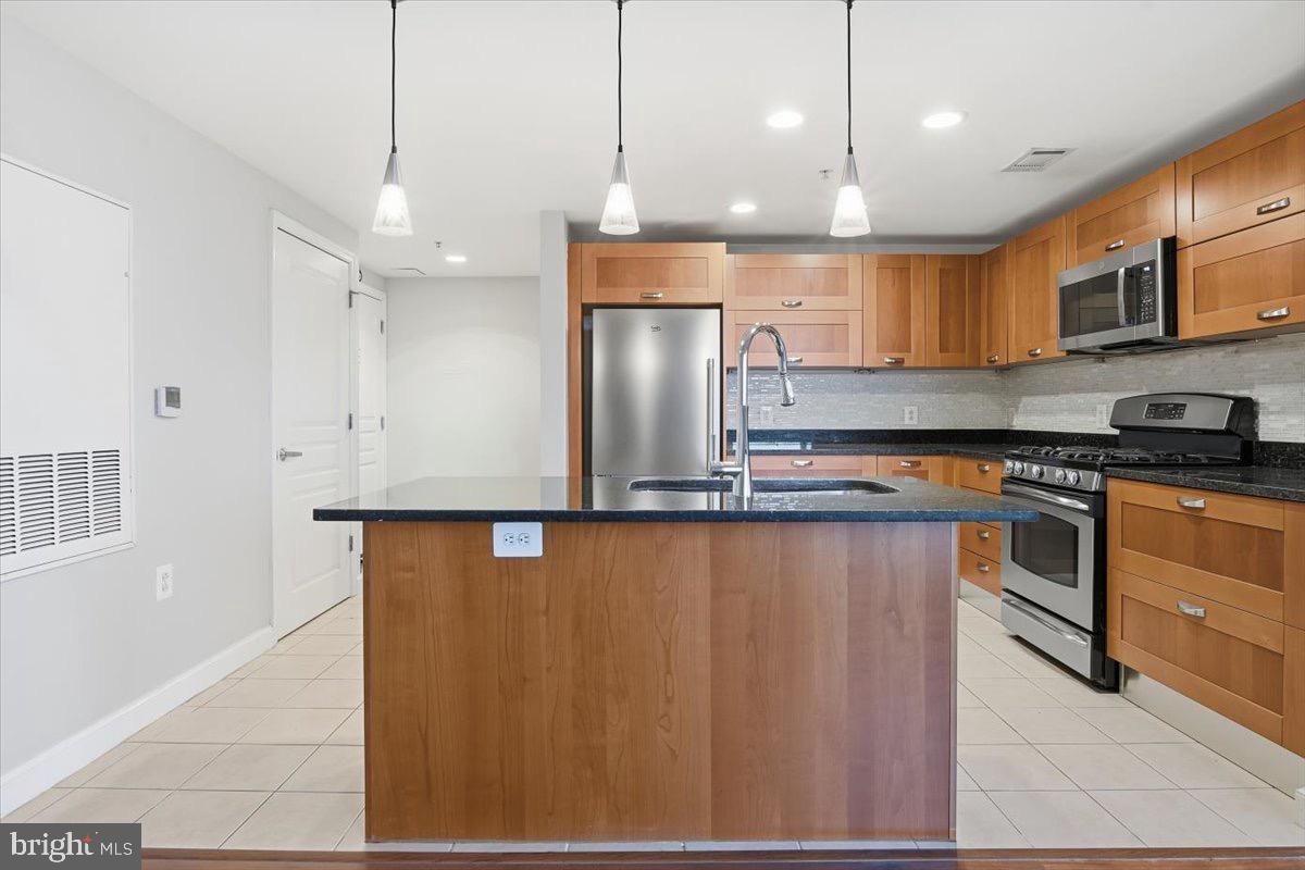 HUNTINGTON - Residential