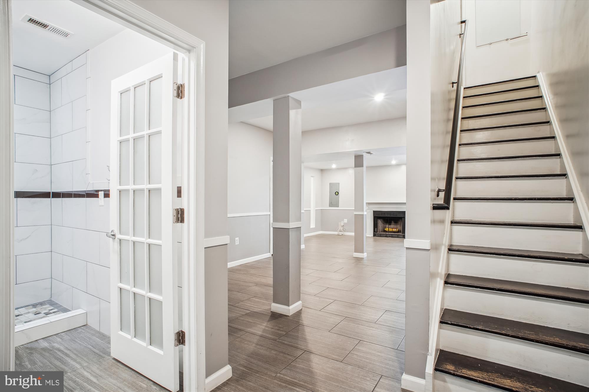 PINECREST - Residential Lease