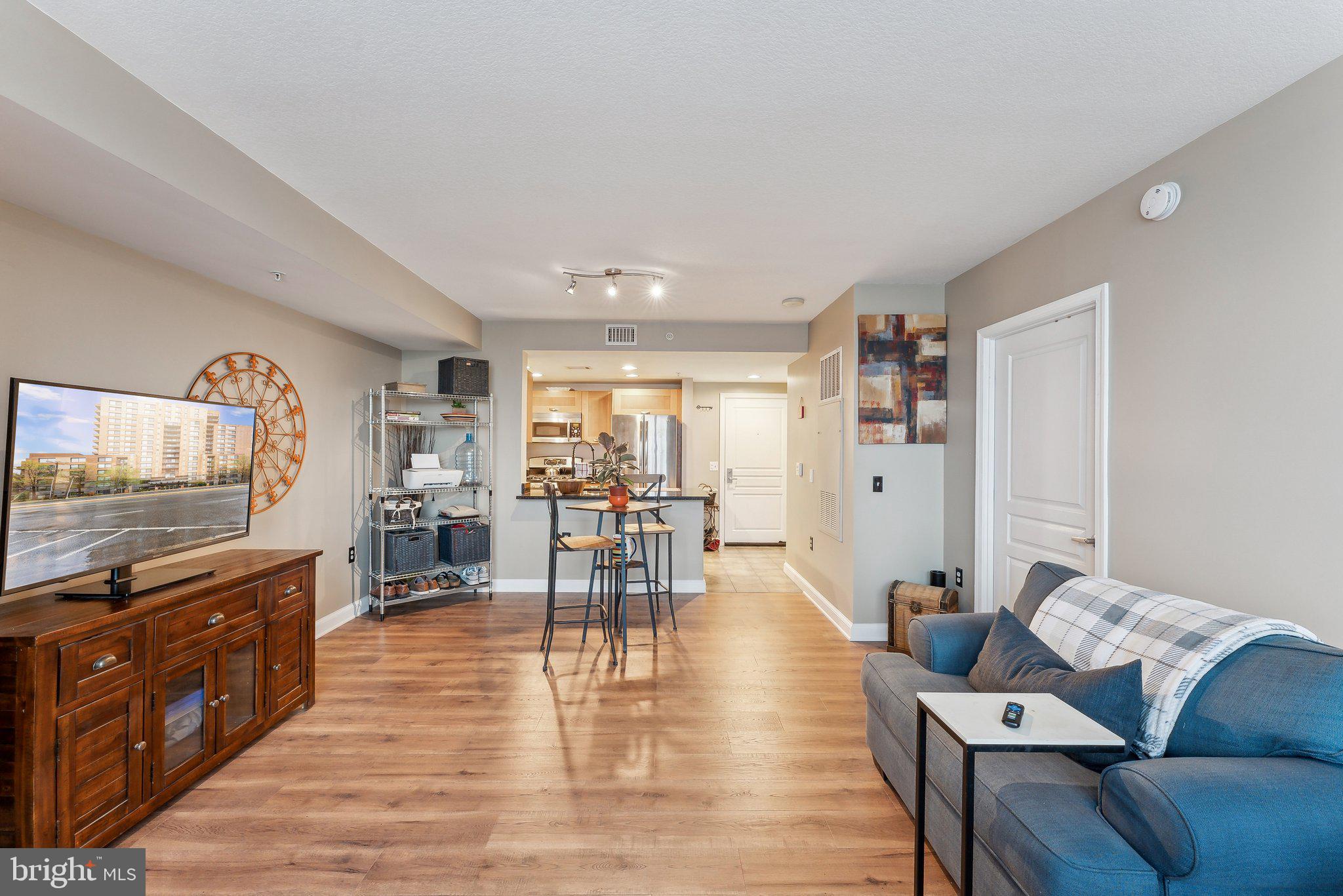 2451 MIDTOWN AVENUE 1221