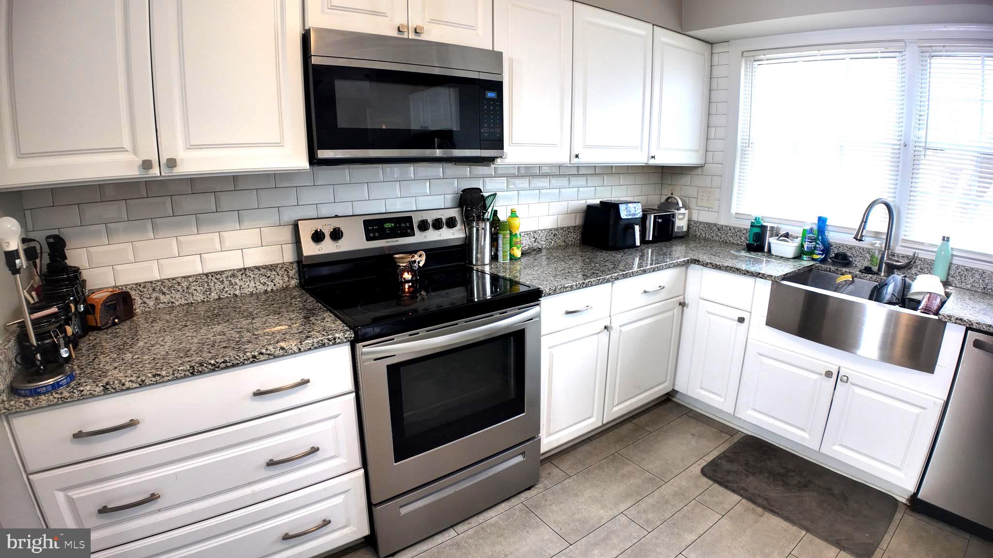 OAKWOOD VILLAGE - Residential