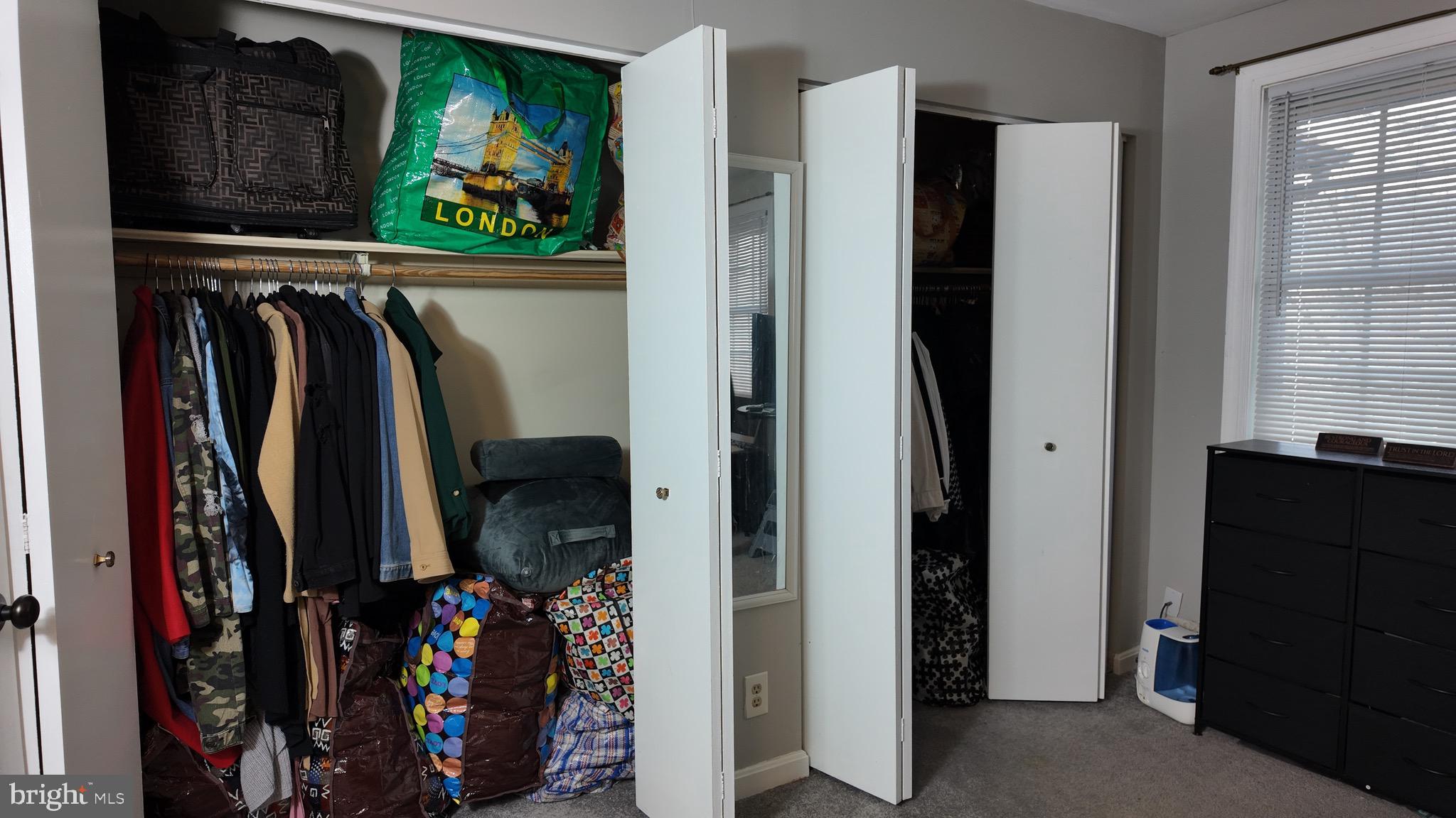 OAKWOOD VILLAGE - Residential