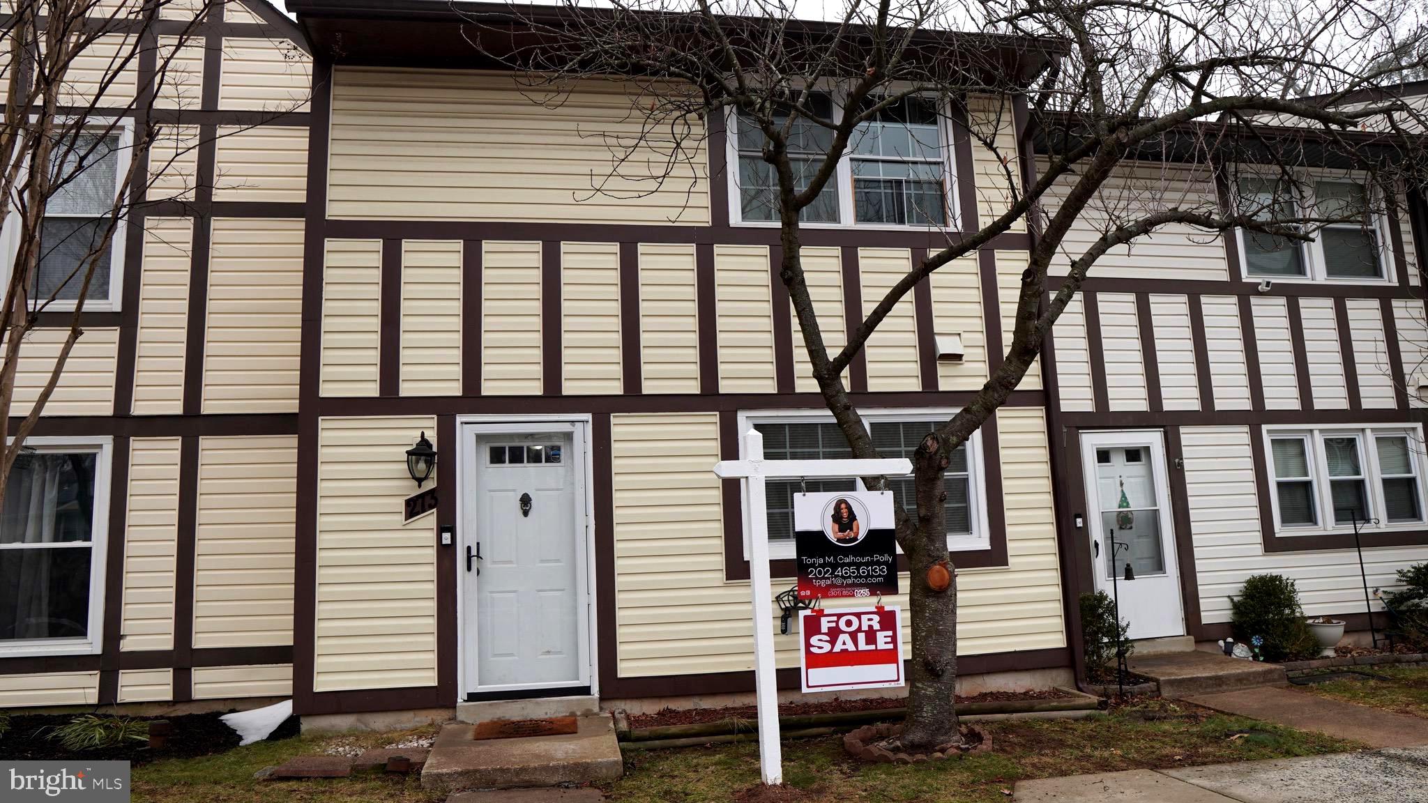 OAKWOOD VILLAGE - Residential