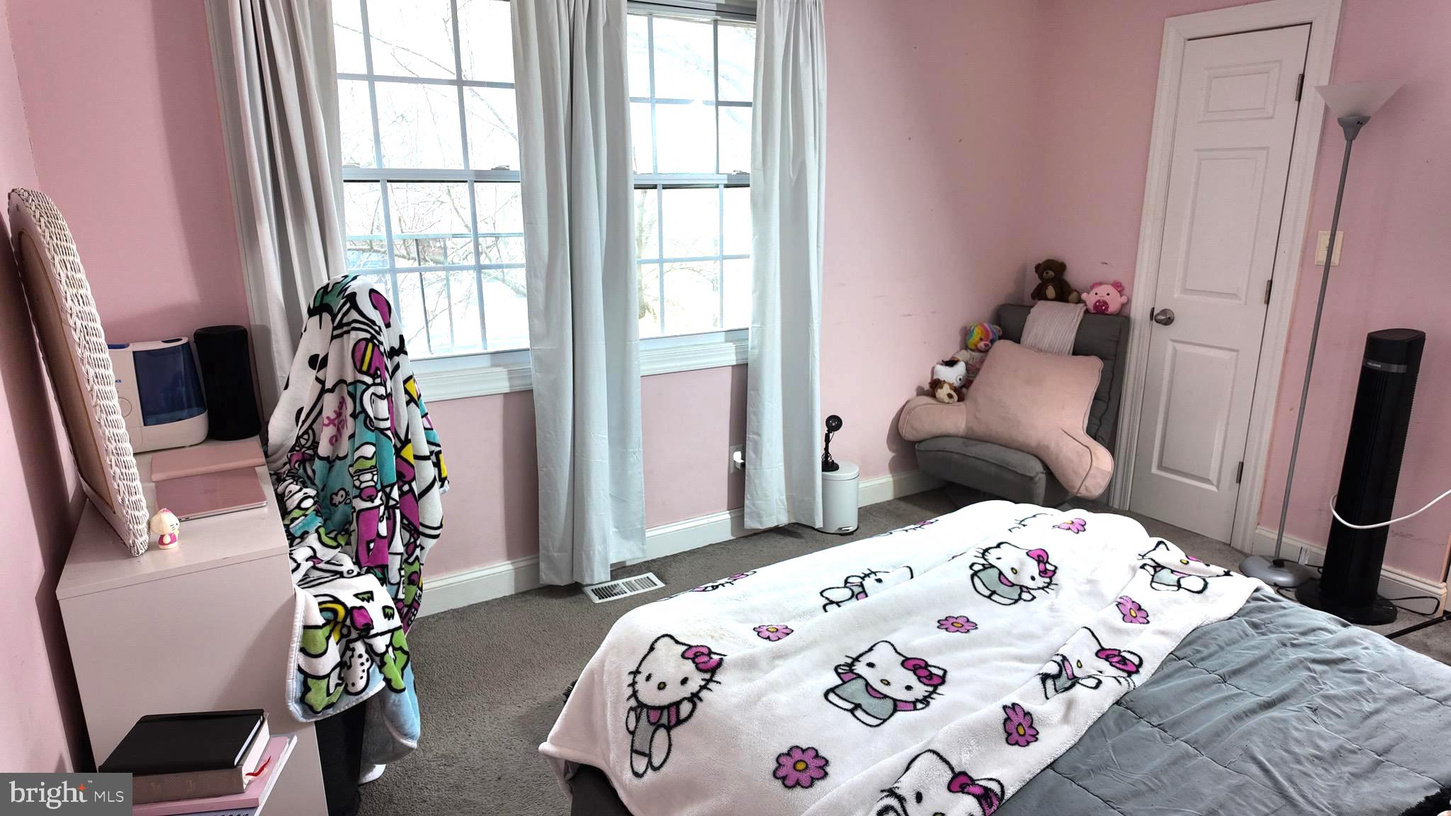 OAKWOOD VILLAGE - Residential