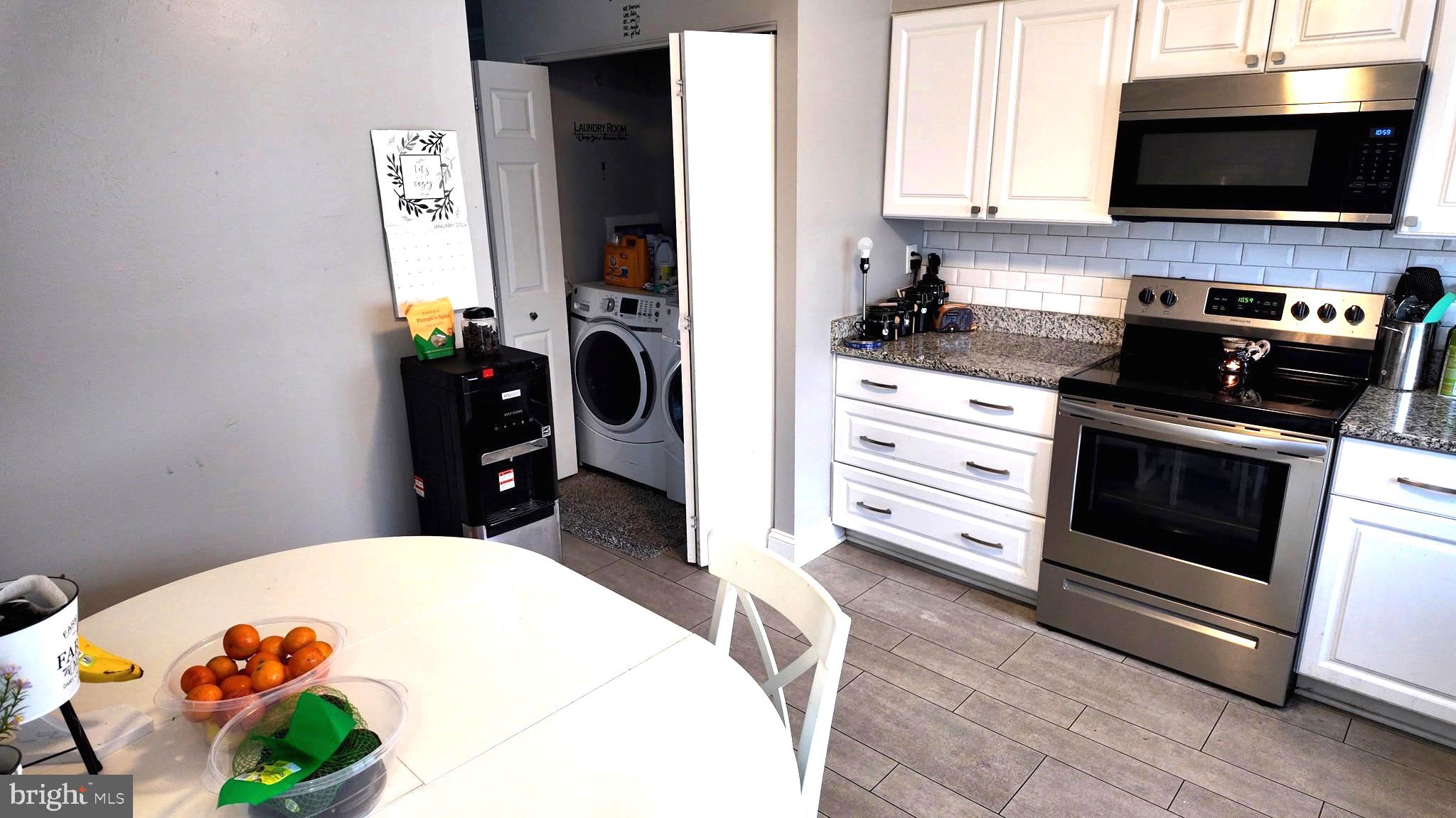 OAKWOOD VILLAGE - Residential