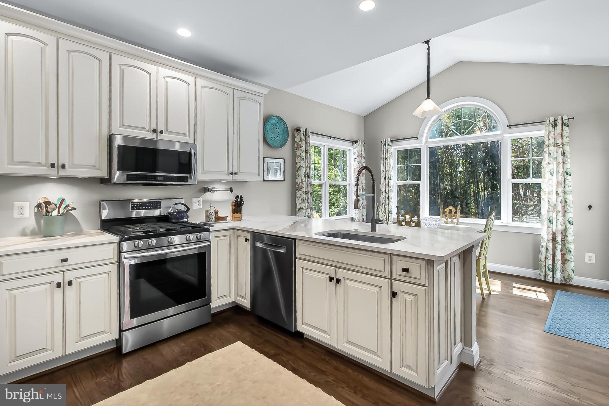 ALCOVA HEIGHTS - Residential