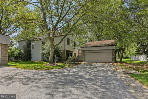8 Regency Ct Unit 8, Pikesville, MD MLS: MDBC2127036