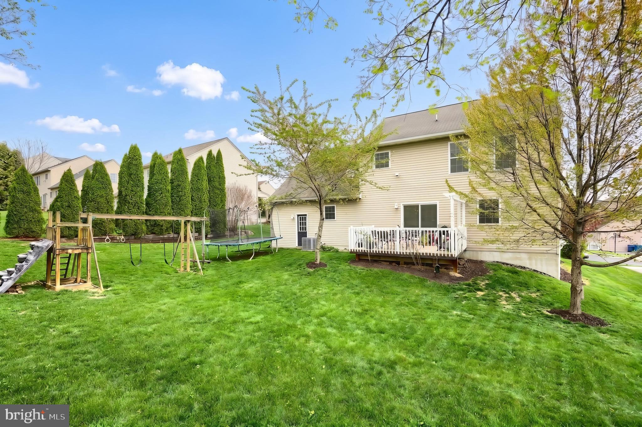 SHERMAN OAKS - Residential