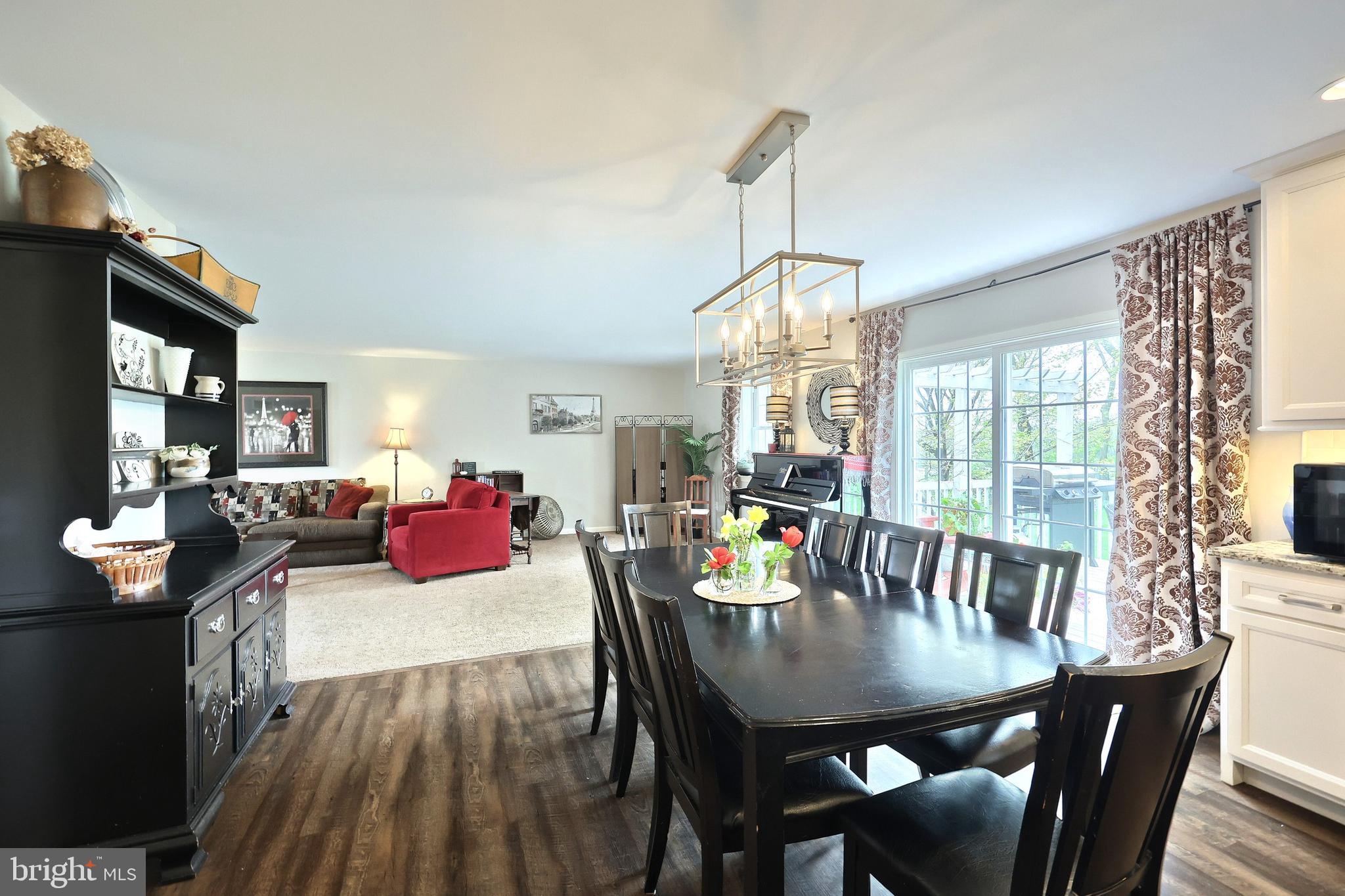 SHERMAN OAKS - Residential