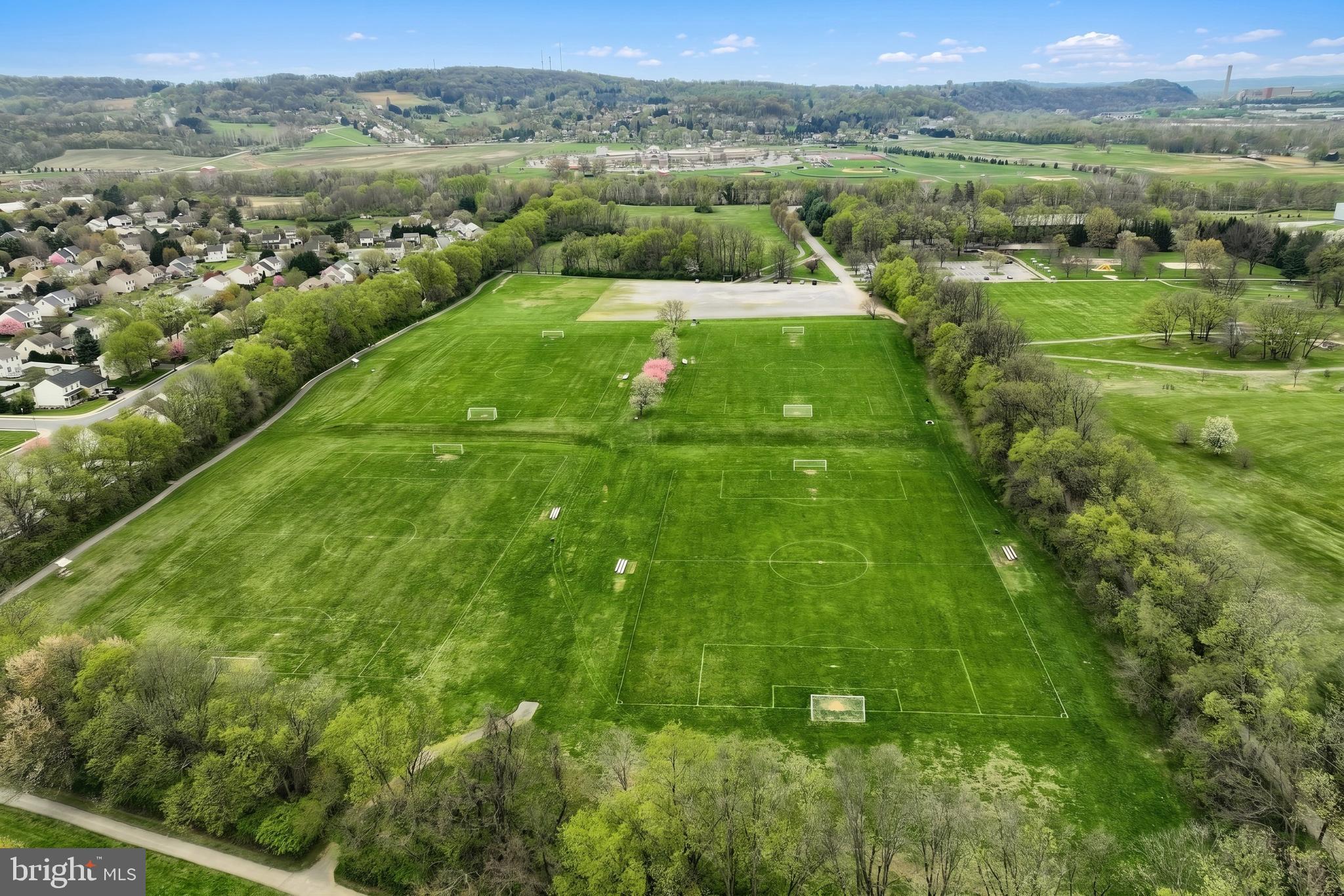 SHERMAN OAKS - Residential