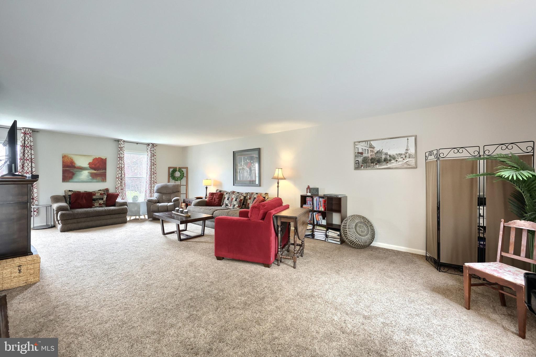 SHERMAN OAKS - Residential