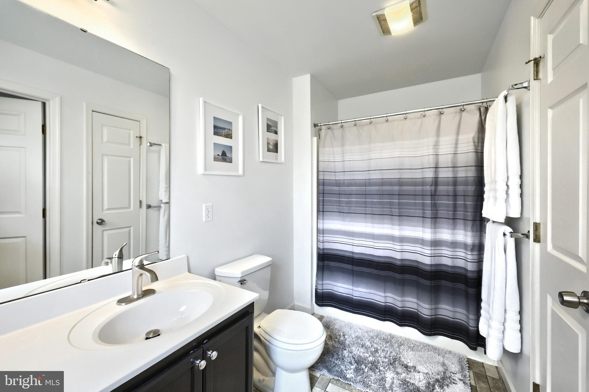 SHERMAN OAKS - Residential