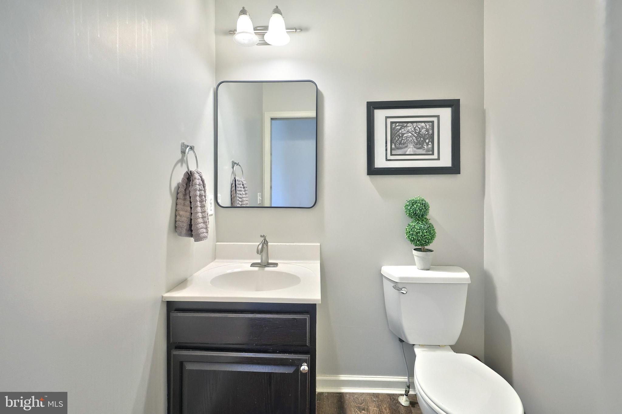 SHERMAN OAKS - Residential