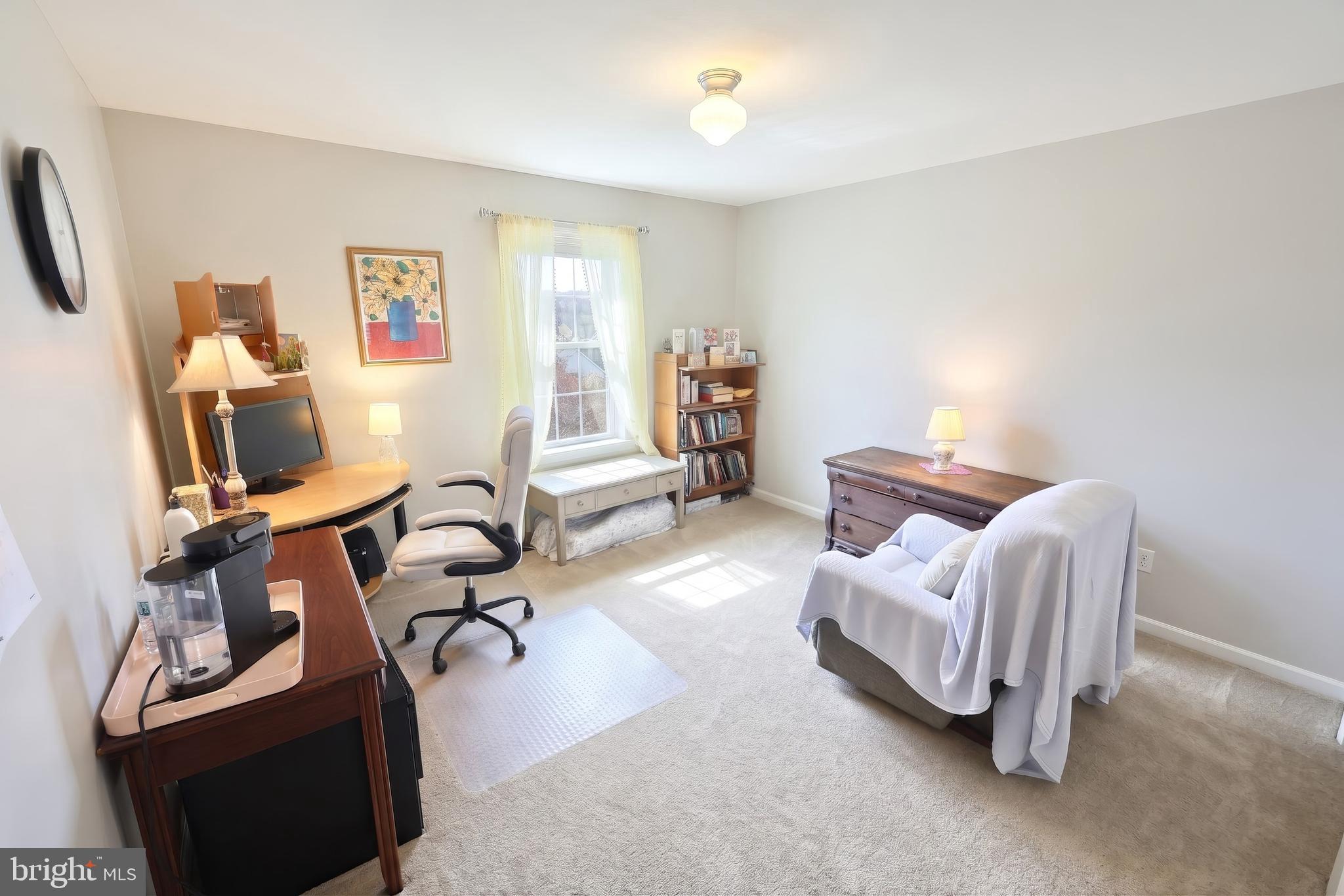 SHERMAN OAKS - Residential