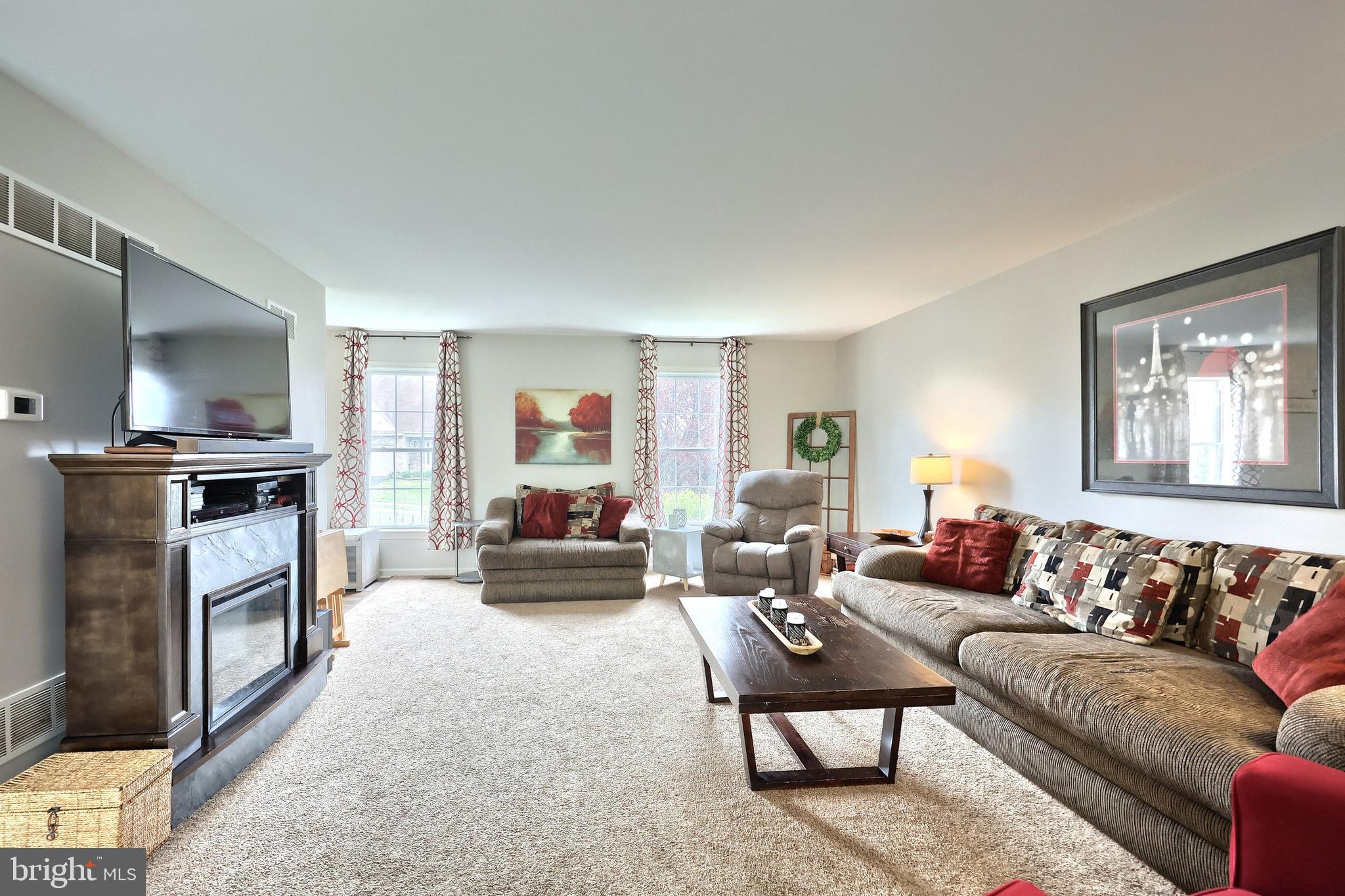 SHERMAN OAKS - Residential