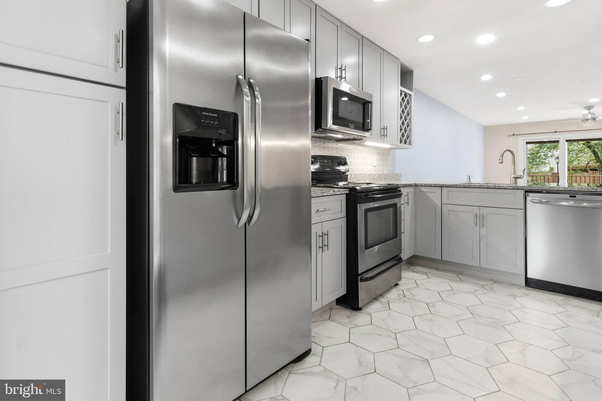14019 CHESTNUT COURT