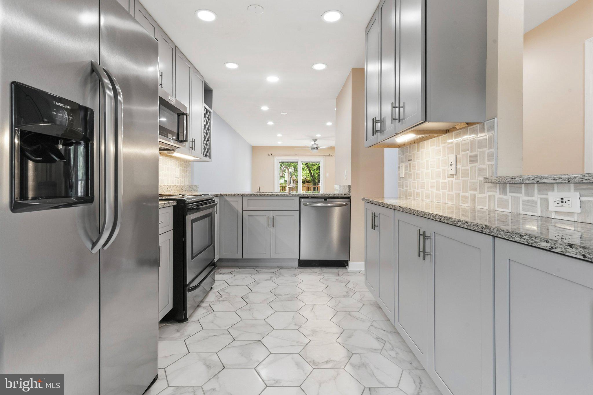 14019 CHESTNUT COURT