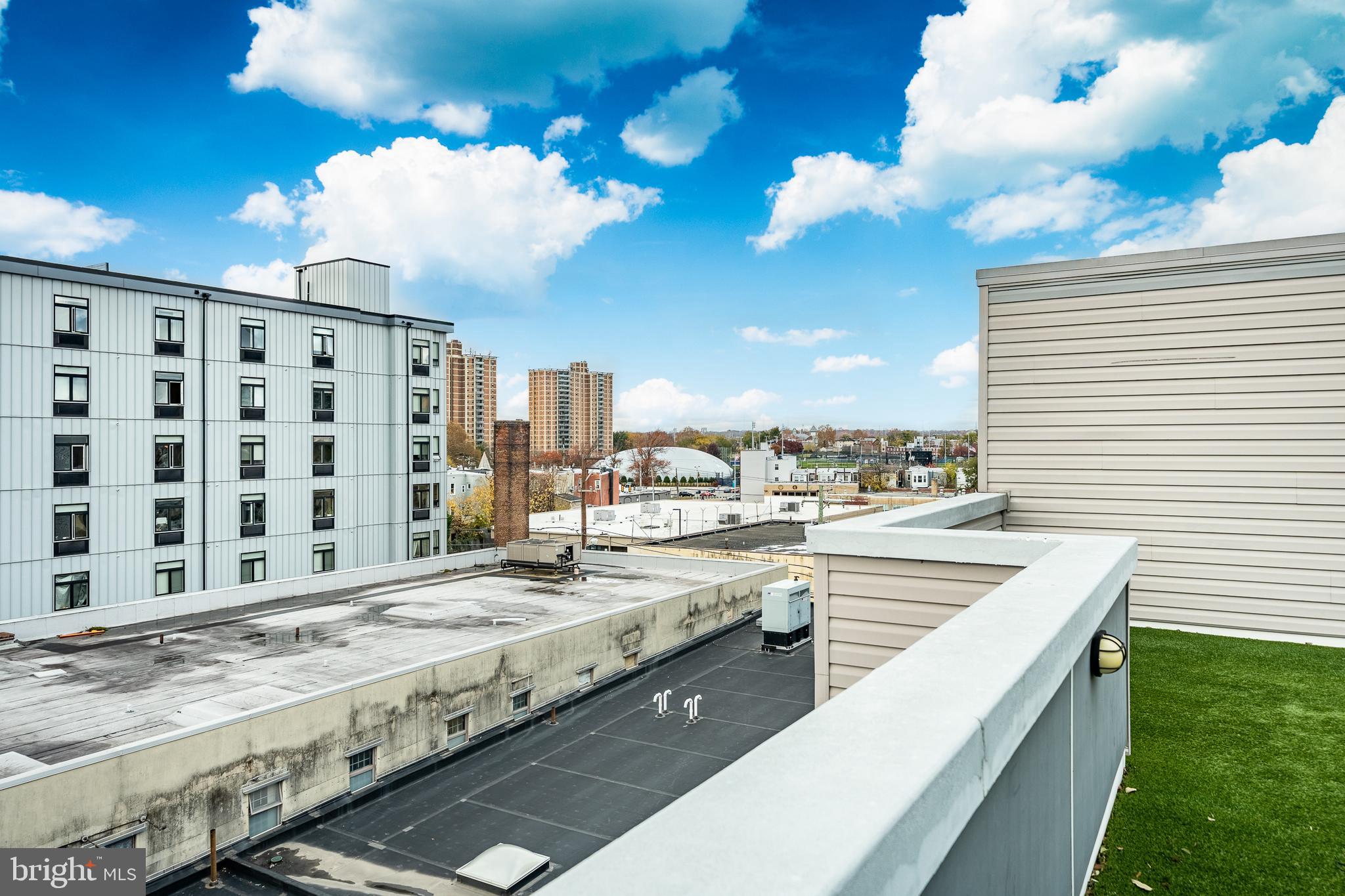 UNIVERSITY CITY - Residential