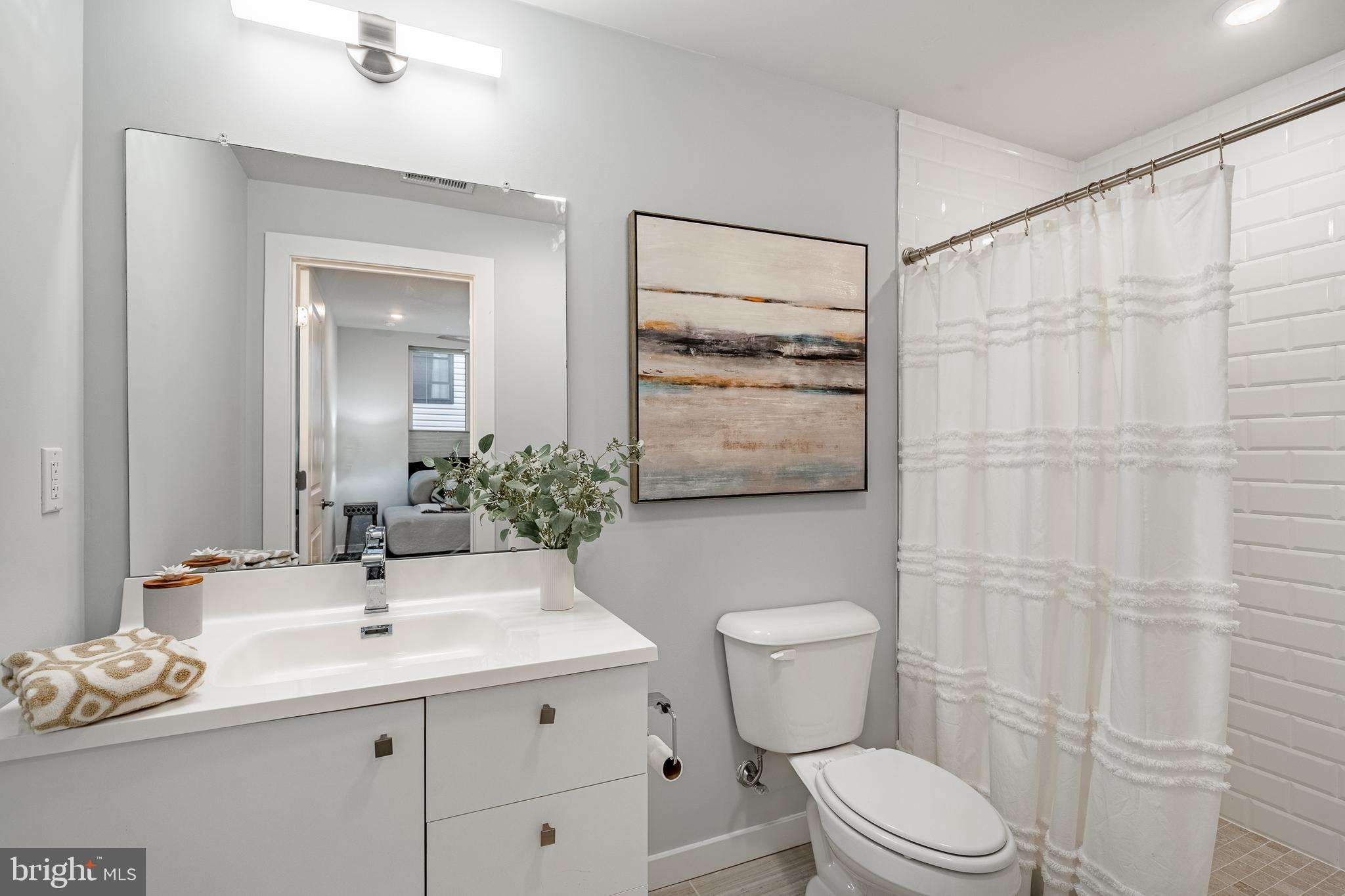 UNIVERSITY CITY - Residential