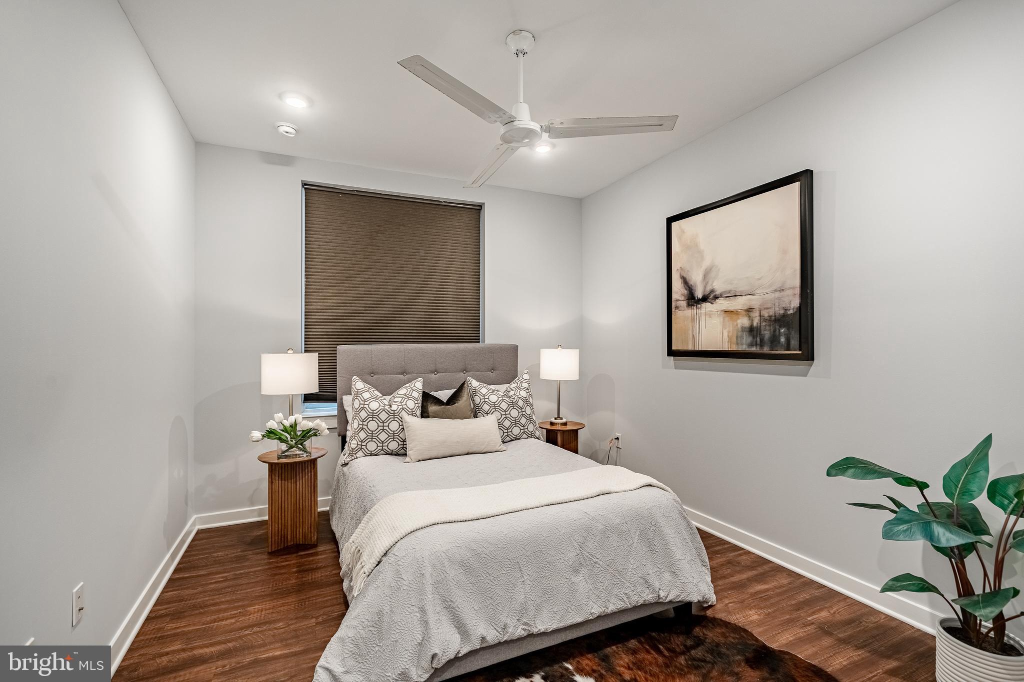 UNIVERSITY CITY - Residential